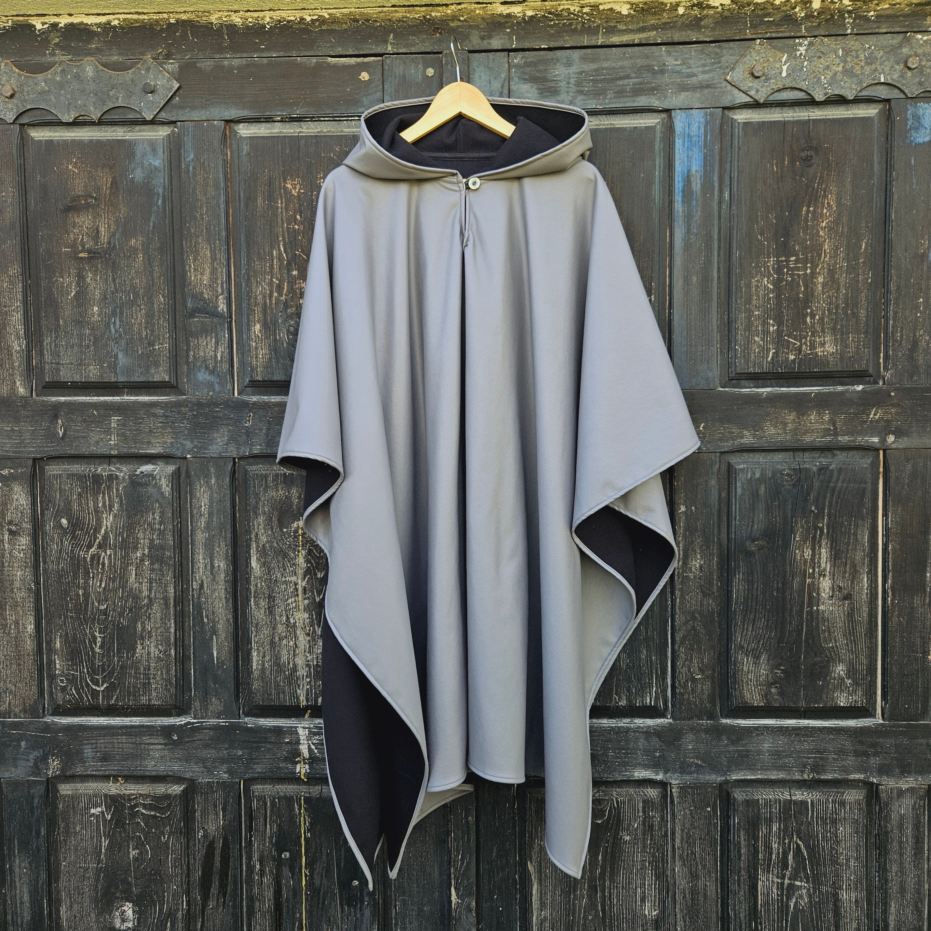 Rain poncho OLAND Unisex ruana cape waterproof - Grey rain jacket poncho with hood Comfortable cloak  outdoor windproof waterproof In2Nord