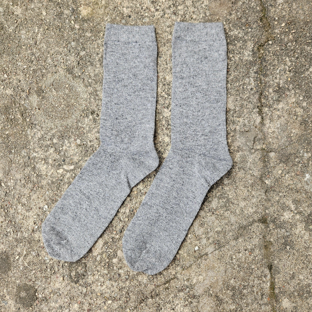 Thin Merino Wool Socks - Size EUR 35-38 39-42 Nordic warm socks for men or women Unisex Hiking Running everyday Gray