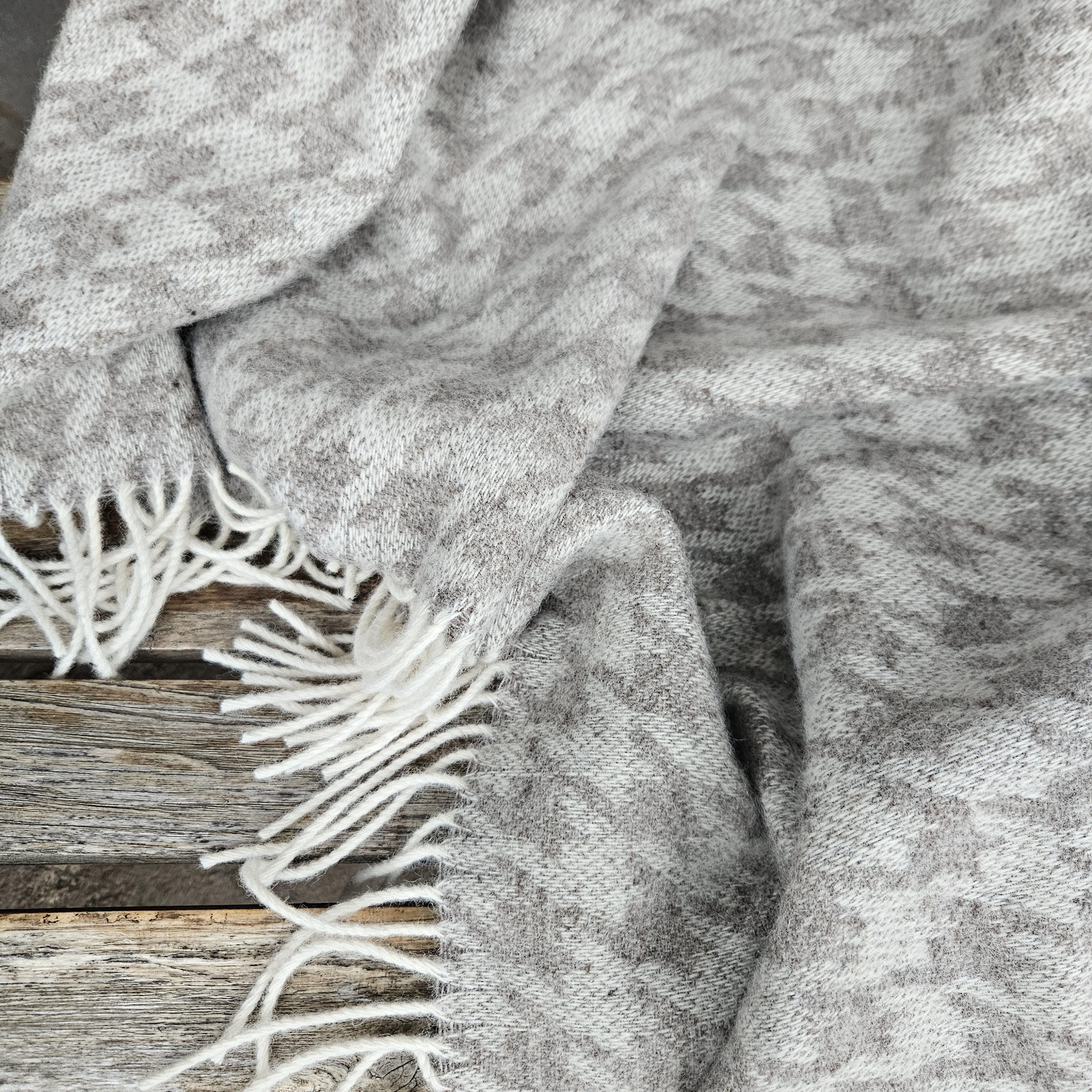 Wool Blanket dogstooth | Scandinavian hygge | Wool Bedspread Sofa Couch Plaid | Warm Thick Blanket Picnic Camping | Housewarming gift