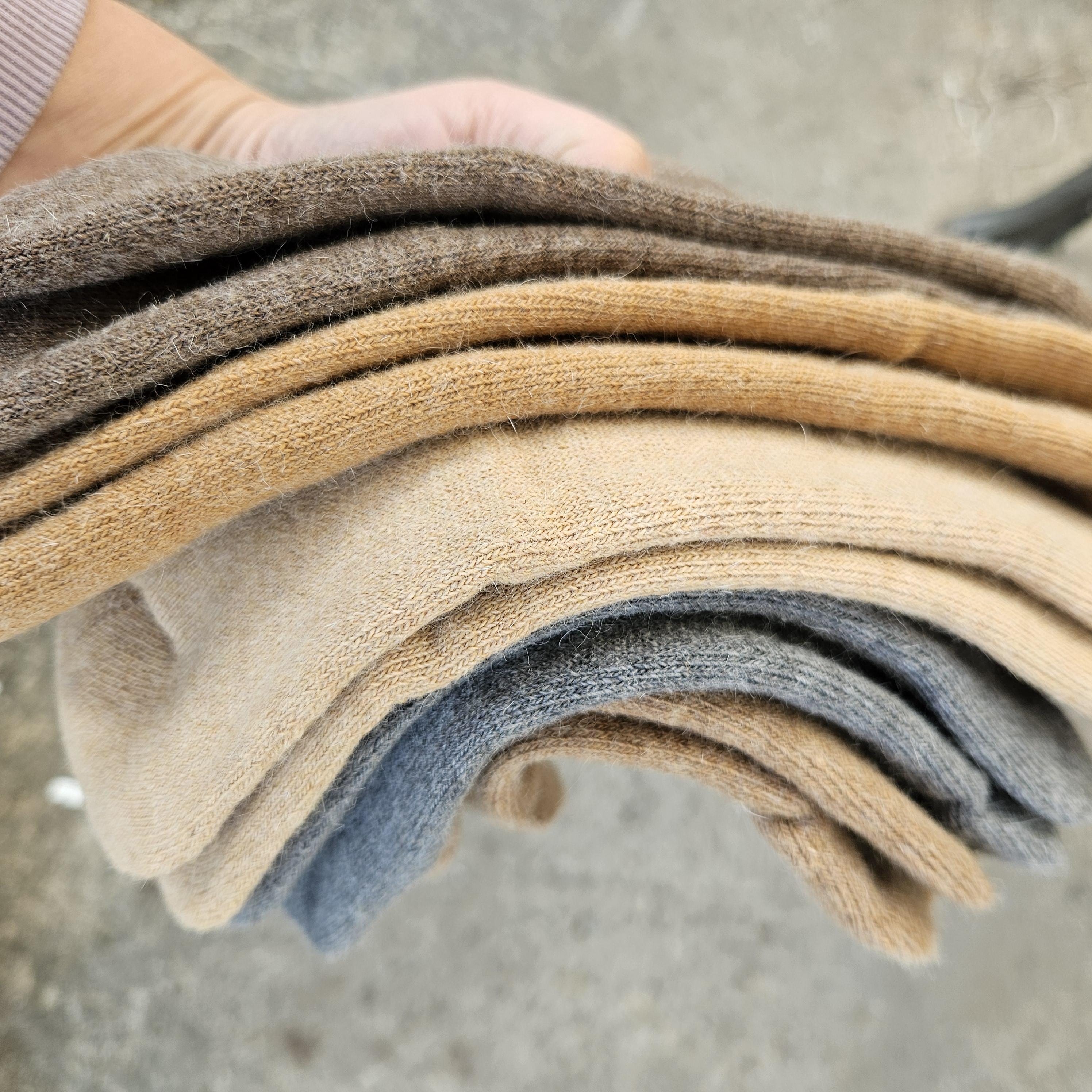 Thicker Merino Wool Socks – Nordic Warm Gray Hiking Socks for Men & Women