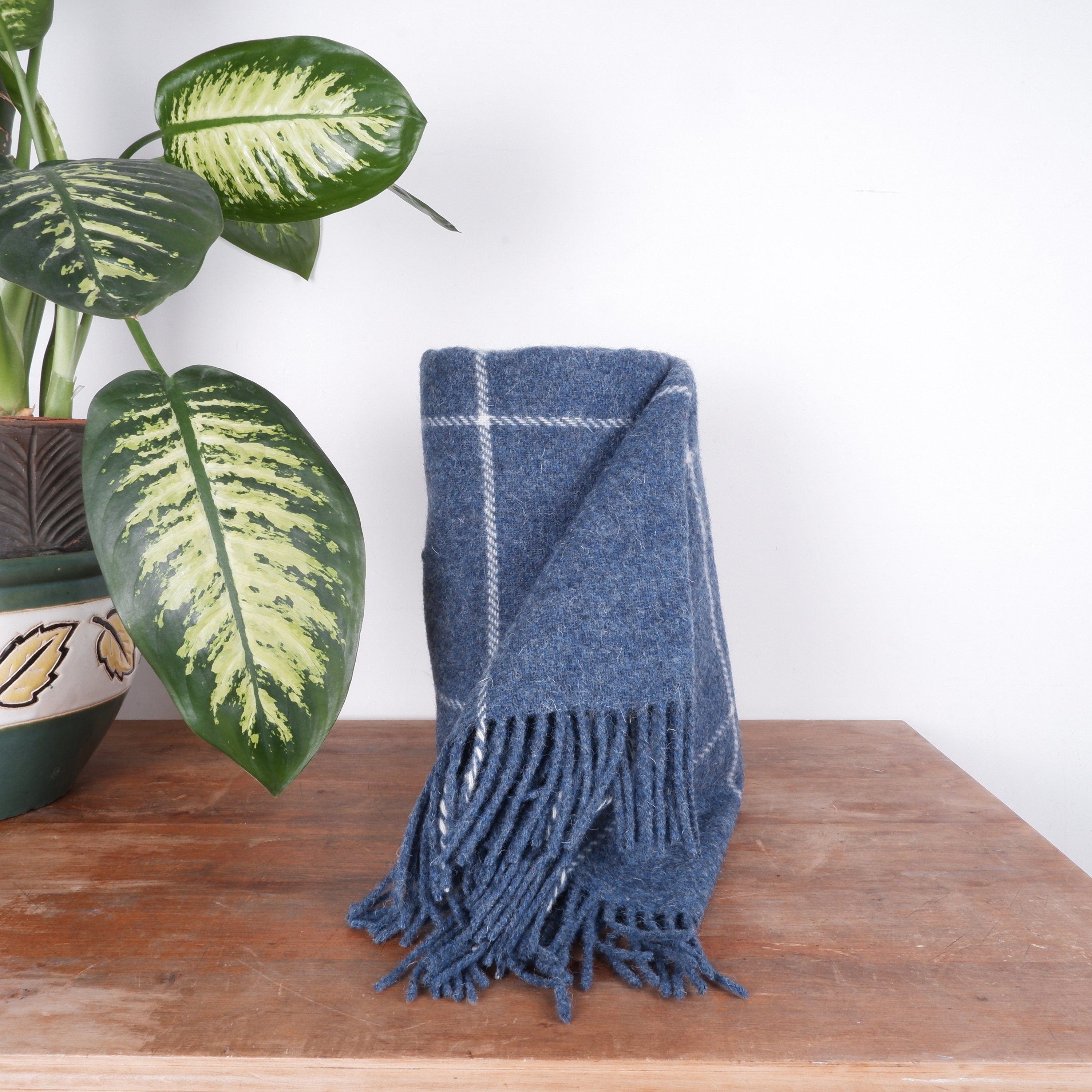 New Zealand Wool Blanket – Classic Plaid Sofa Throw | Warm, Breathable, Hypoallergenic