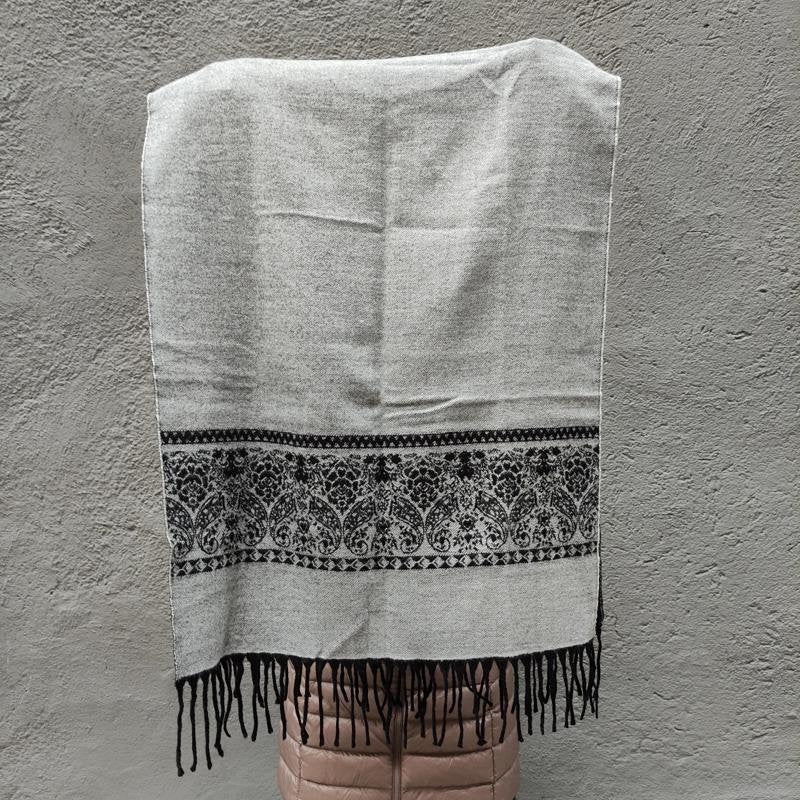 Lambswool Wrap Shawl – Oversized Wool Shawl With Fringed Fleece, Soft Cozy Wrap