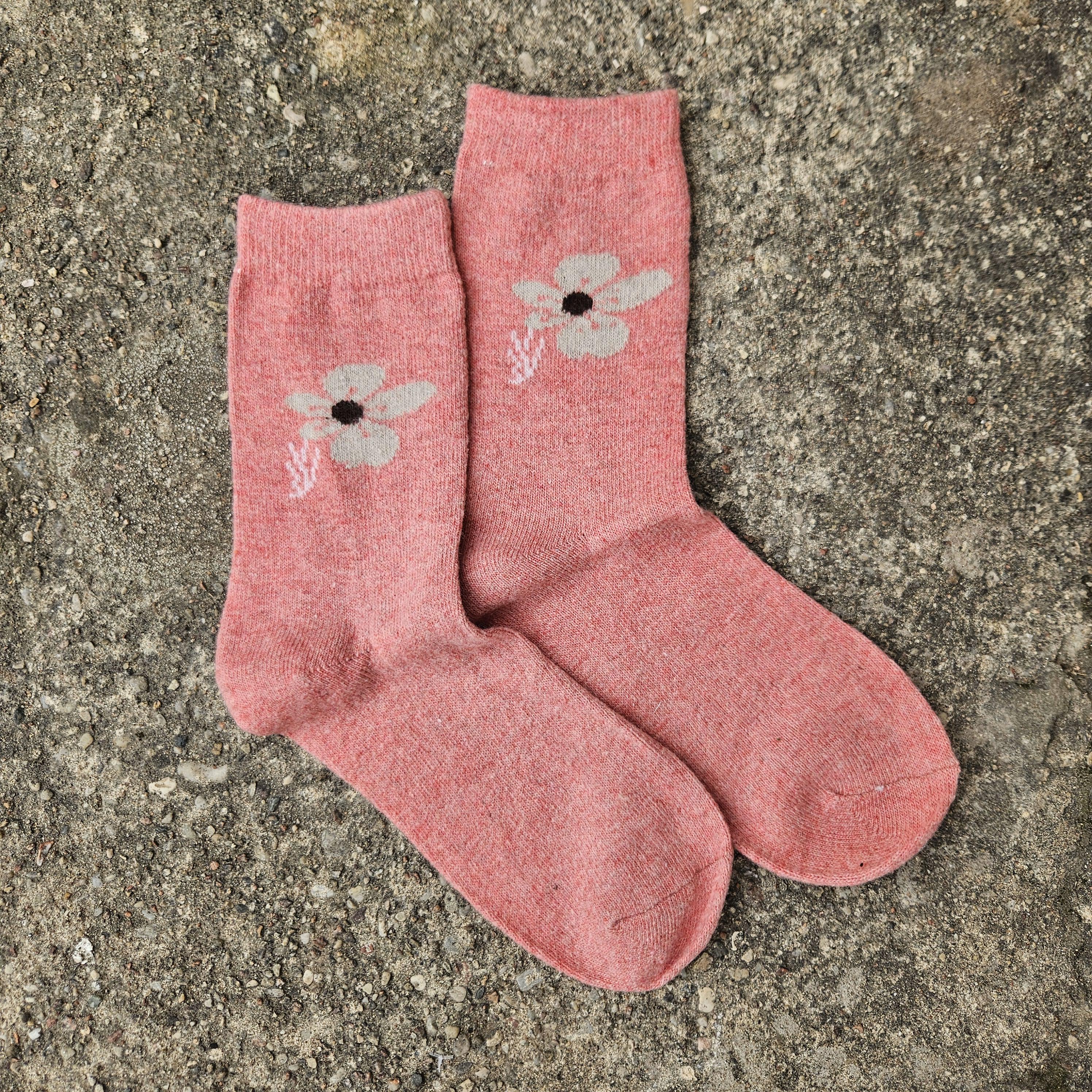 Thin Merino Wool Socks - Lightweight Thermal Hiking Socks | Unisex Warm Comfort