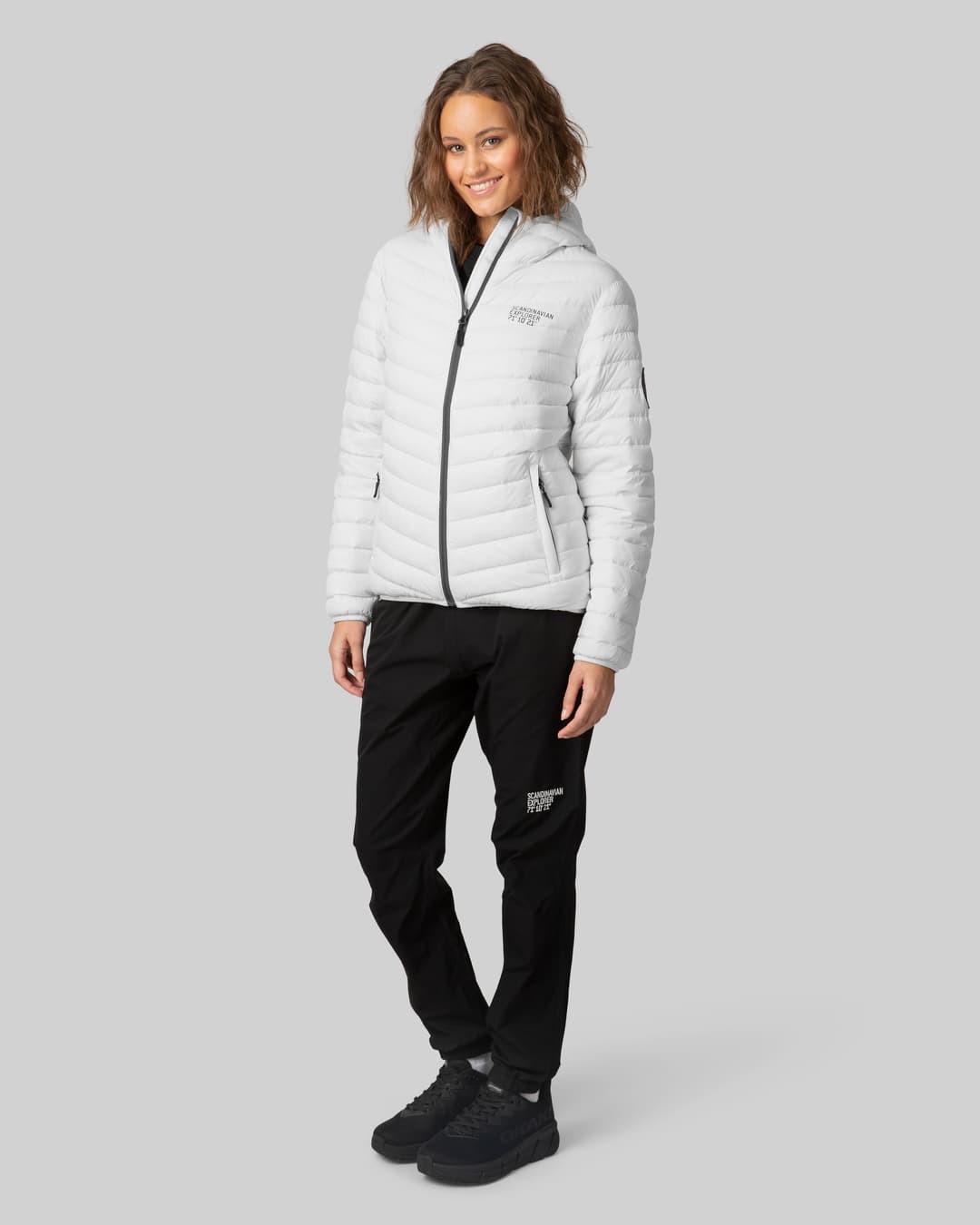 Scandinavian explorer  - Down Jacket Ultra Light Women - White