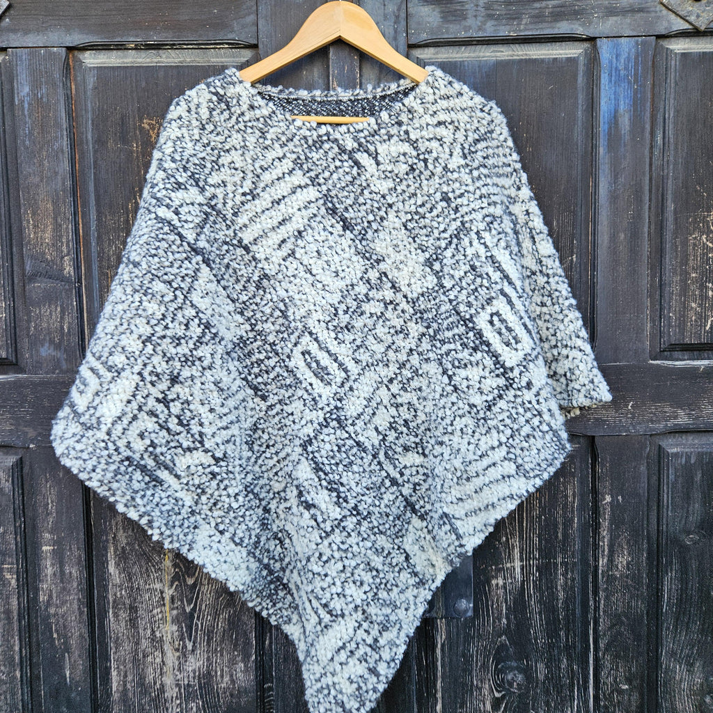 Wool Blanket Poncho Kiruna – Hooded Lambswool Cape, Soft Warm Winter Wrap