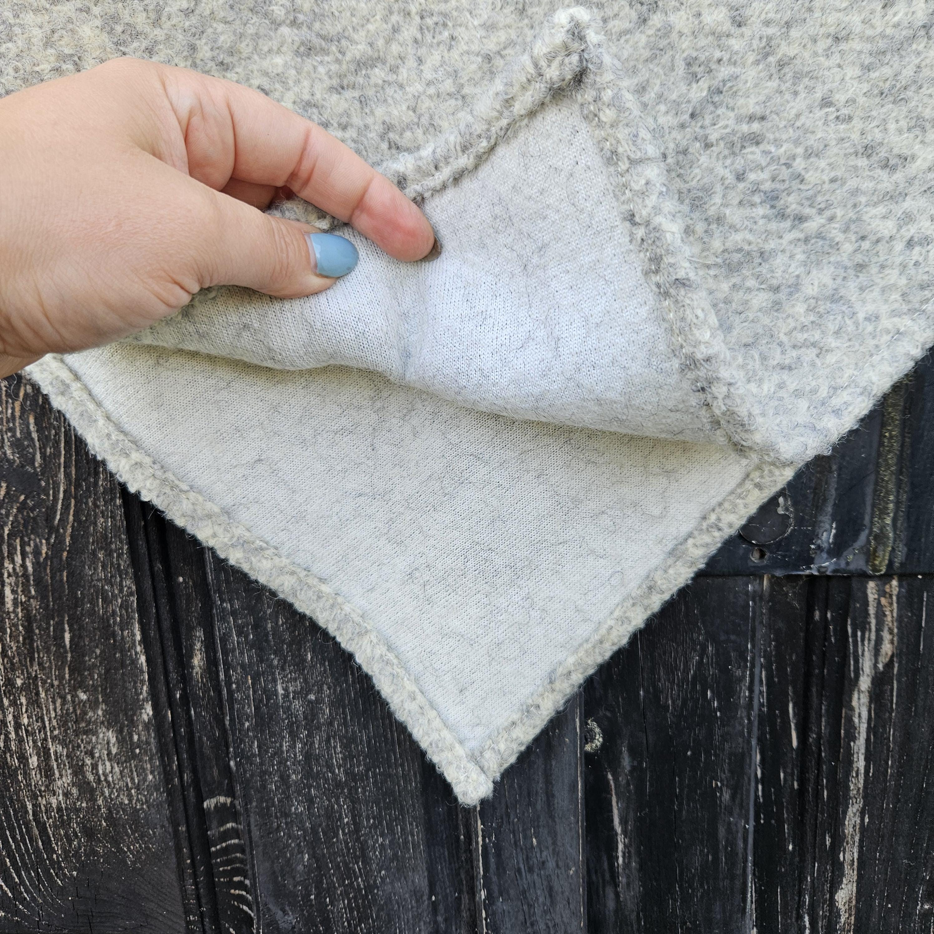 Wool Blanket Poncho Kiruna – Hooded Wool Cape With Fringes, Comfortable Grey Ruana