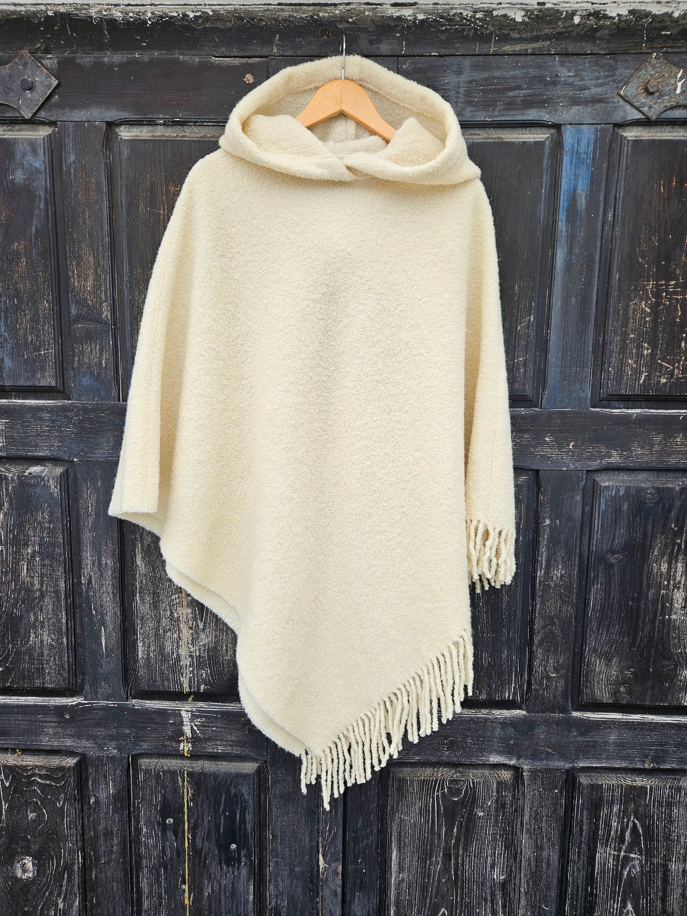 poncho wool cape ruana in offwhite wool