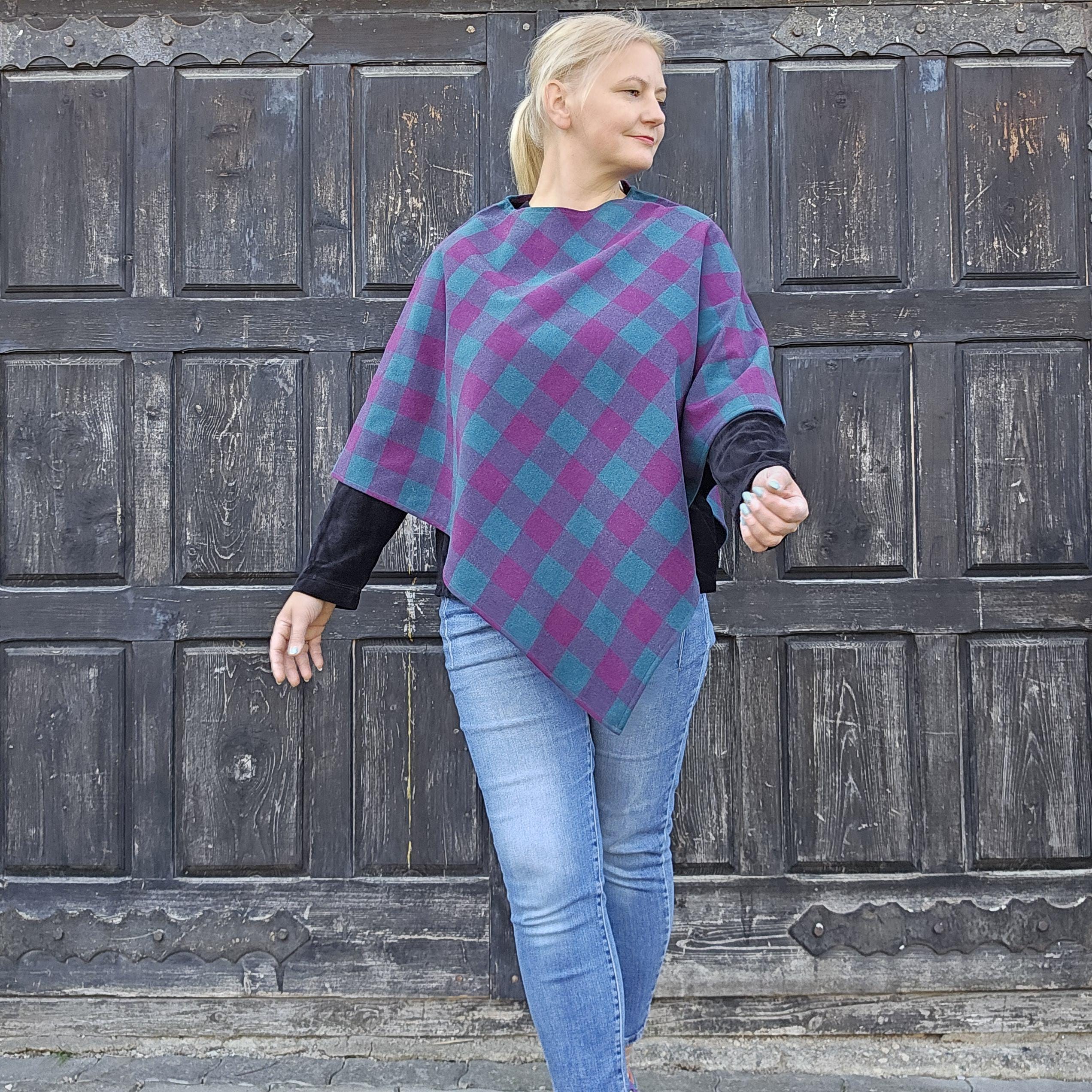 Wool Blanket Poncho Kiruna - Purple Checked Hooded Cape | Comfortable Soft Warm Ruana