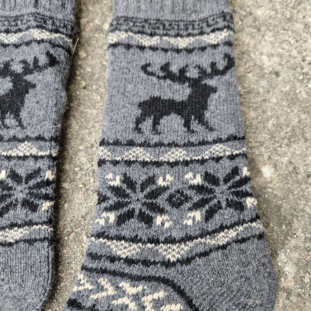 Alpaca Wool Socks – Warm Nordic Moose Pattern Ankle Socks With Reinforced Arch Support