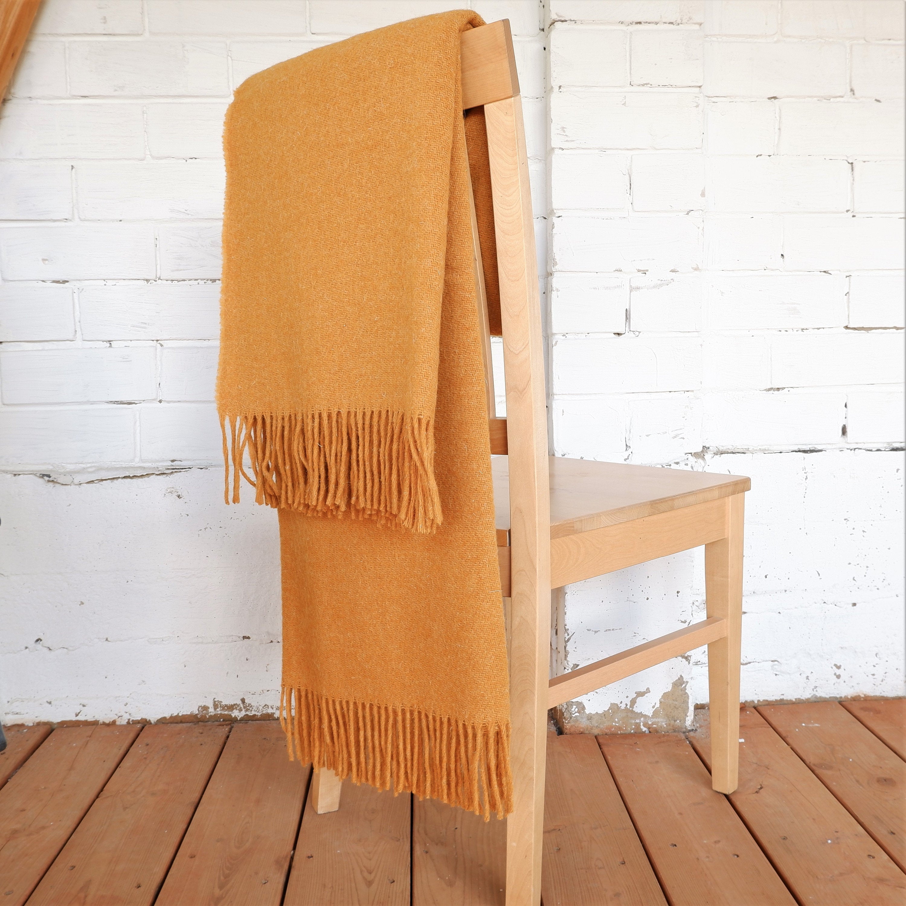 Wool Blanket – New Zealand Wool Throw | Warm Winter Blanket, Breathable & Hypoallergenic