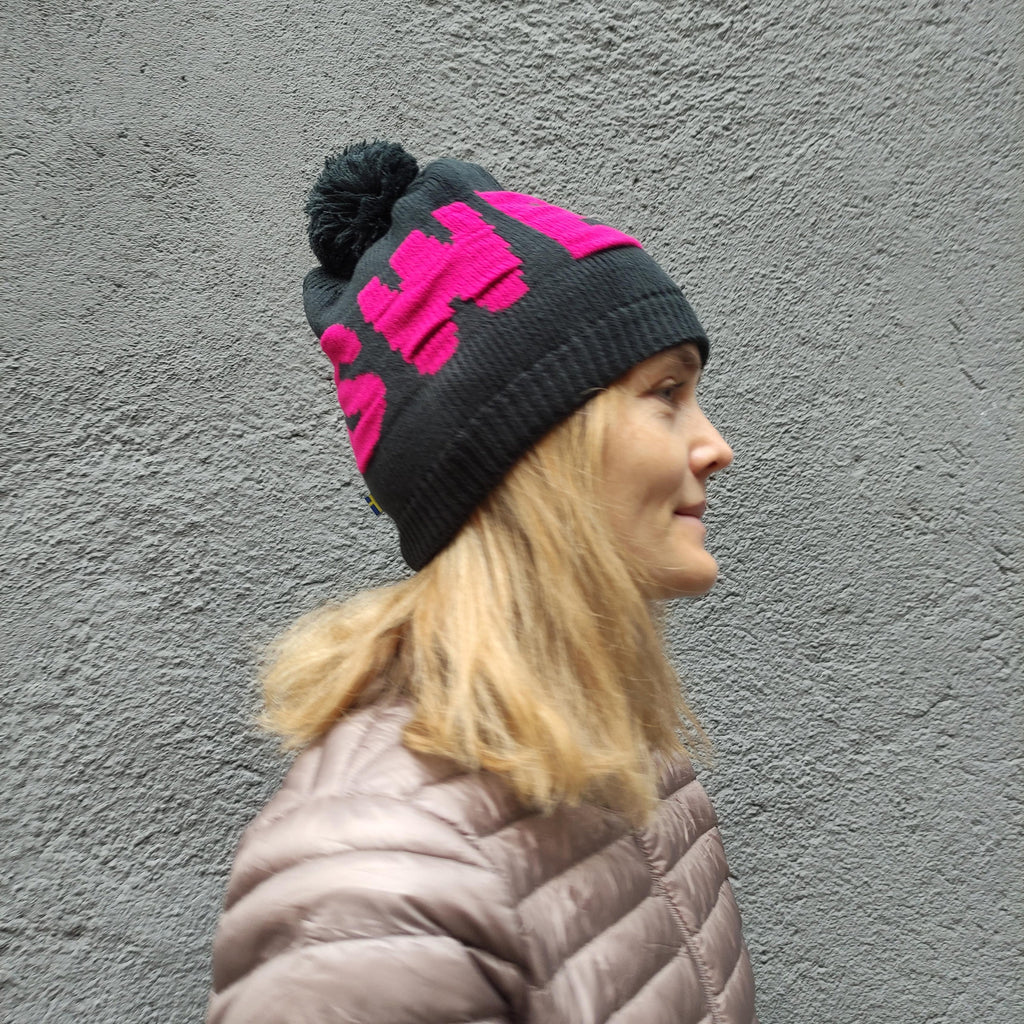 Wool Hat Sweden – Lightweight Knitted Wool Beanie with Pompom, Cozy Nordic Style