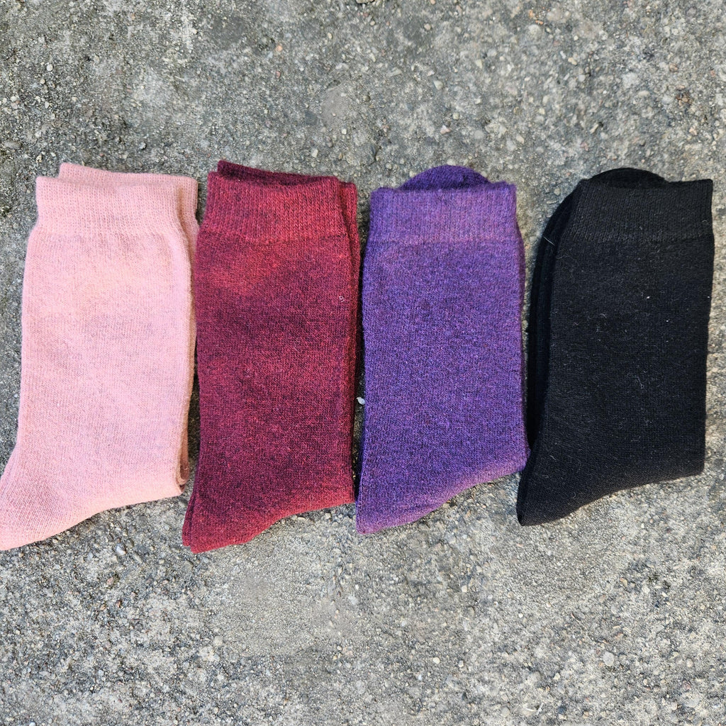 Thin Merino Wool Socks – Lightweight Black Nordic Hiking & Running Socks