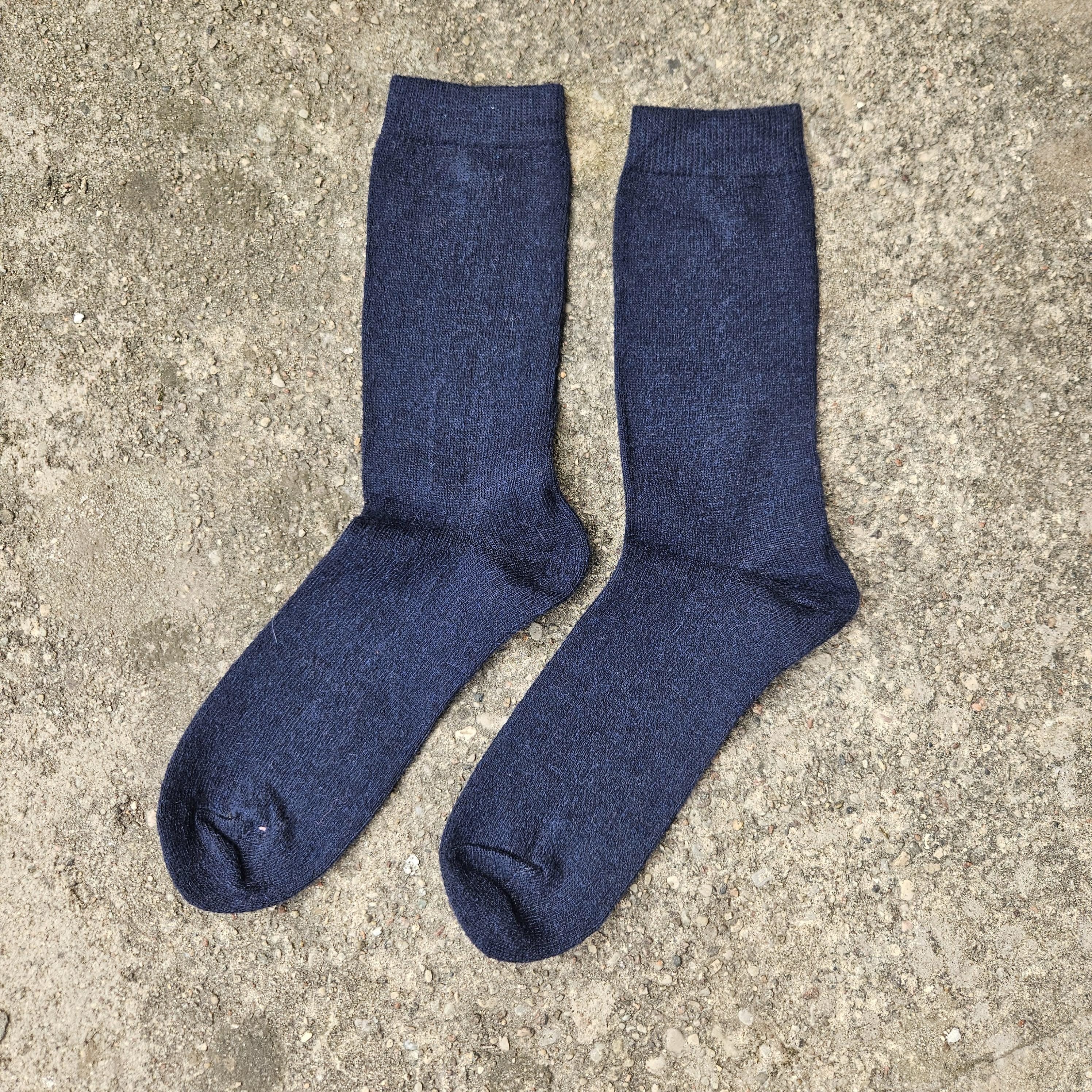 Thin Merino Wool Socks – Lightweight Black Nordic Hiking & Running Socks