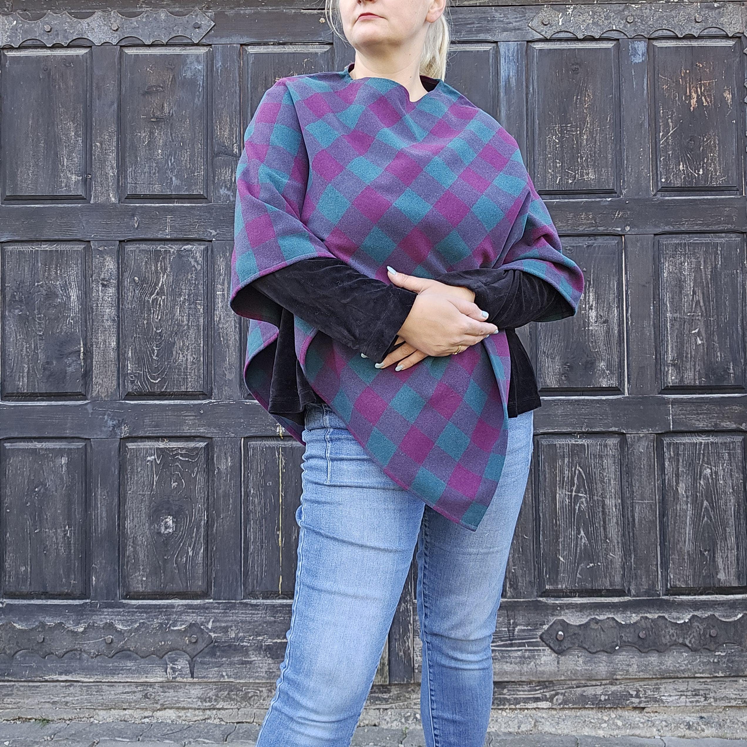 Wool Blanket Poncho Kiruna - Purple Checked Hooded Cape | Comfortable Soft Warm Ruana