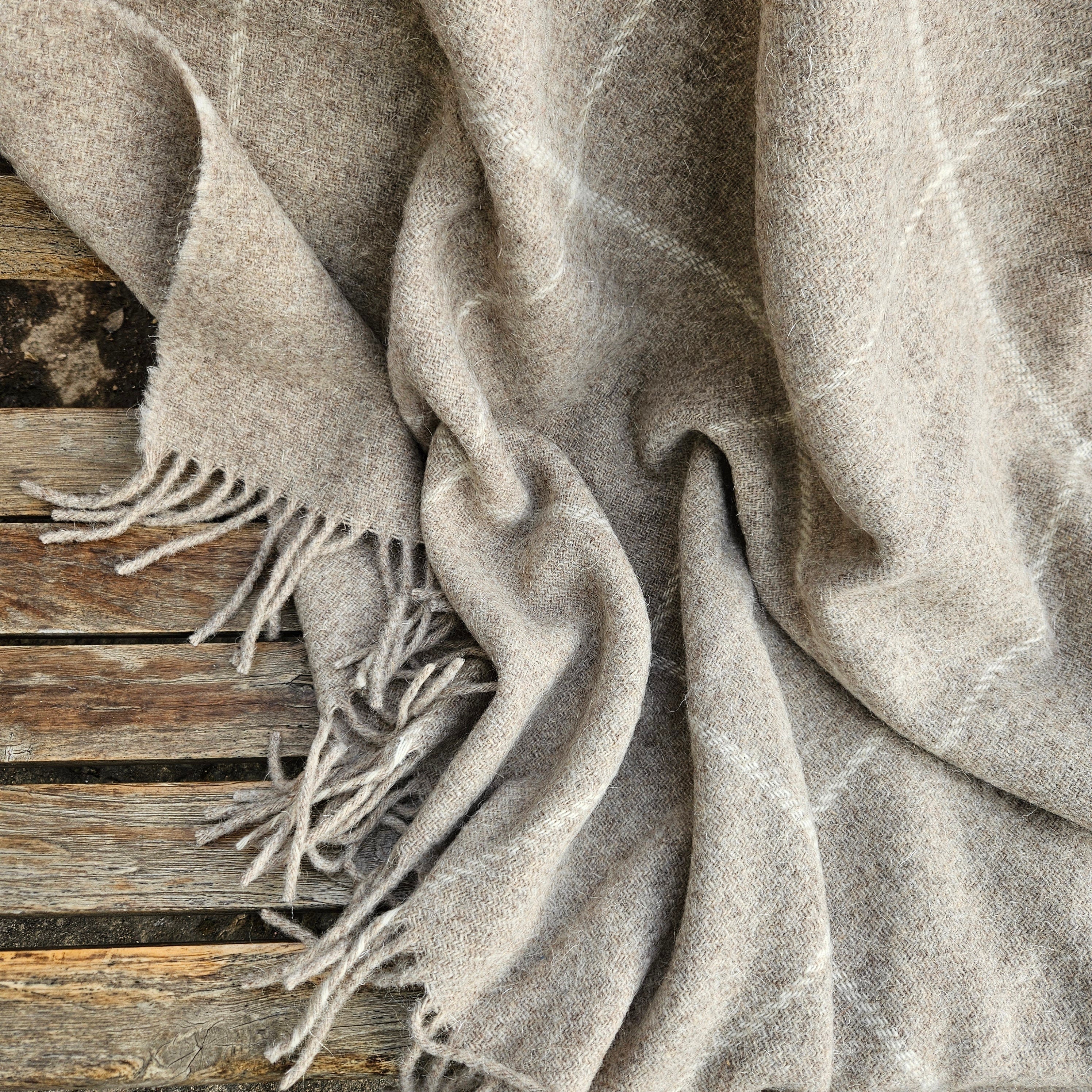 New Zealand Wool Blanket – Thick Woolen Plaid Throw | Cozy Sofa Cover