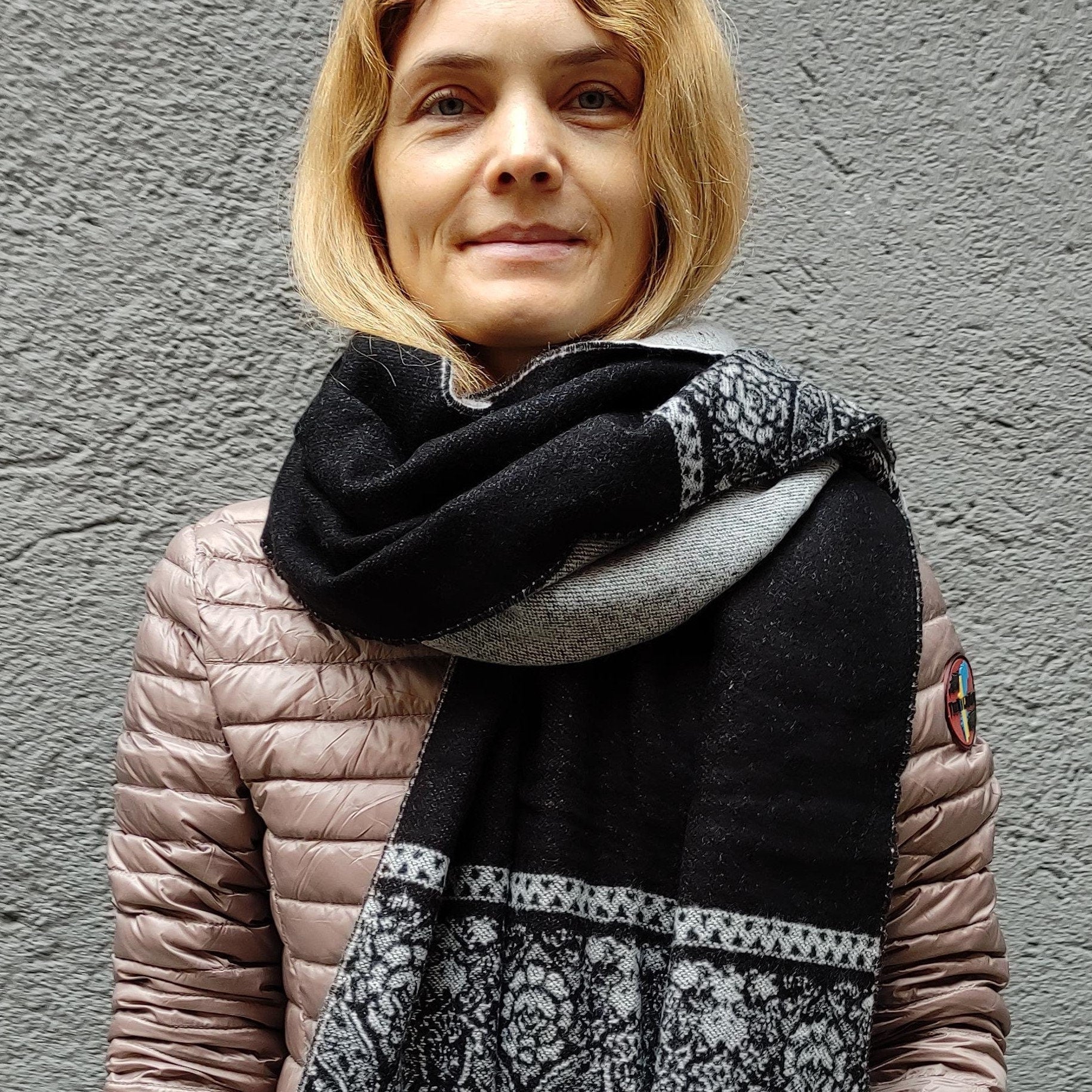 Lambswool Wrap Shawl – Oversized Wool Shawl With Fringed Fleece, Soft Cozy Wrap