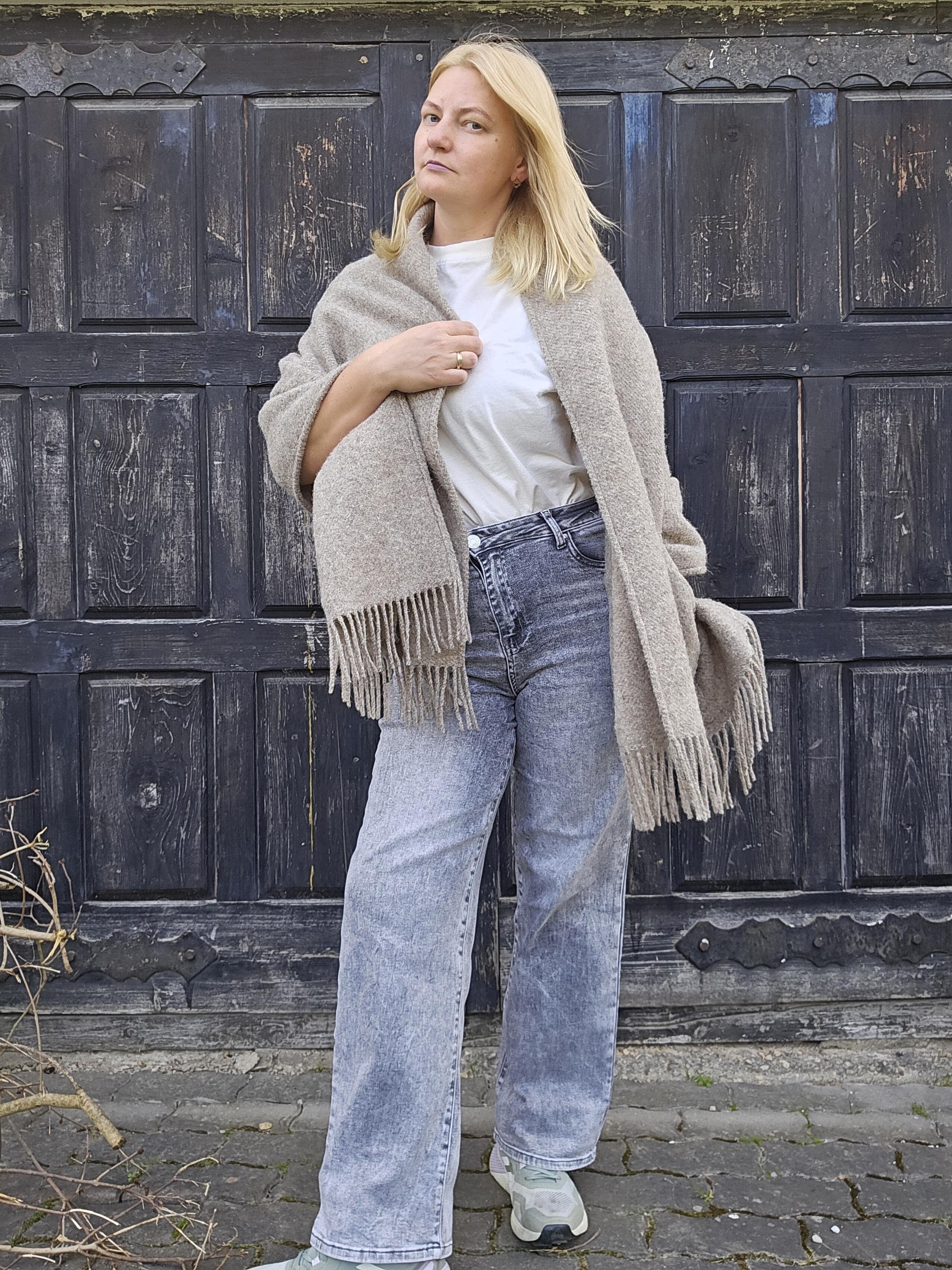 Wool Pocket Shawl – Classic Knitted Poncho Wrap With Pockets & Fringe Cape