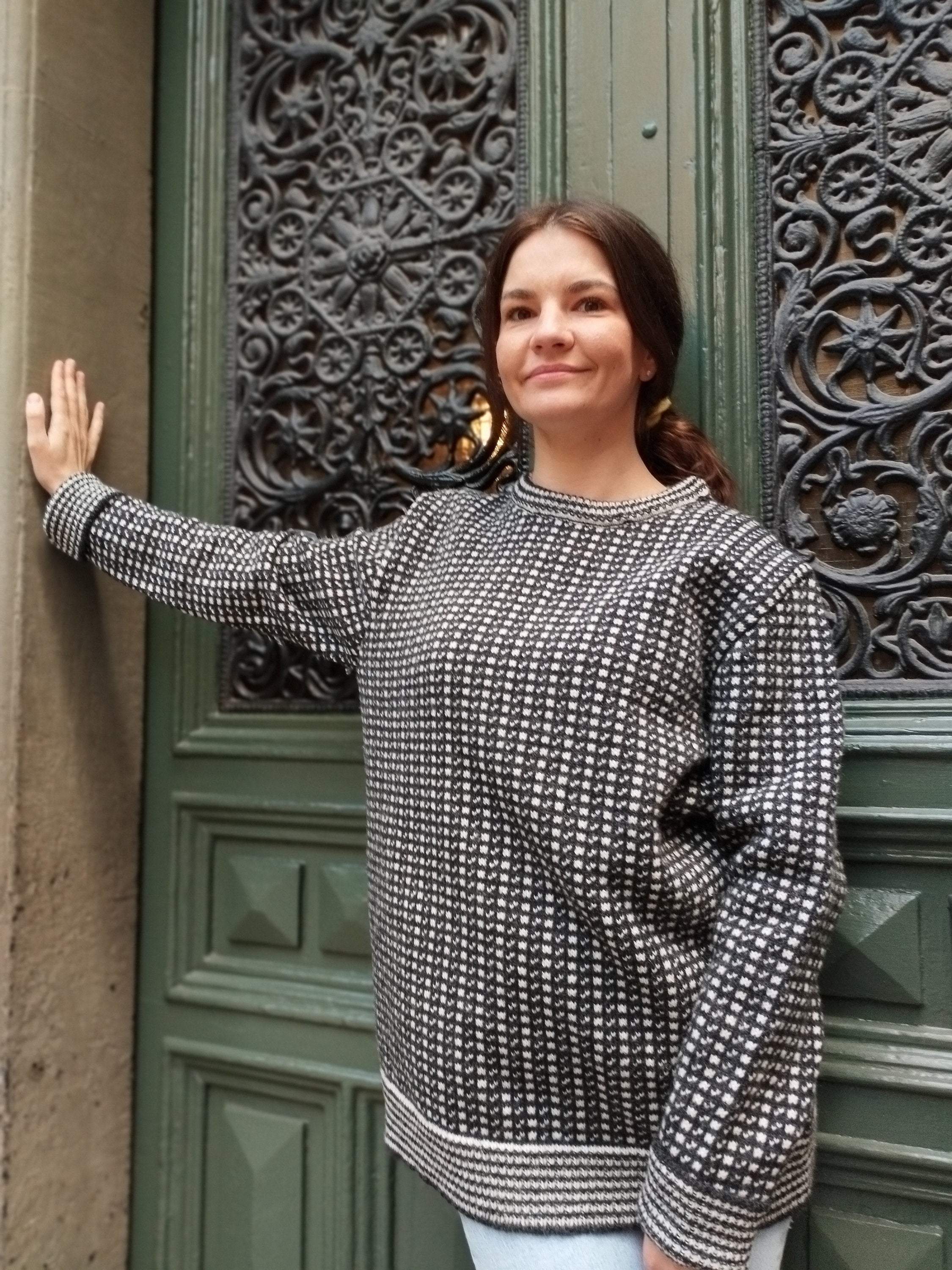 100% wool Swedish Fisherman Sweater: Unisex Winter Knit Pullover