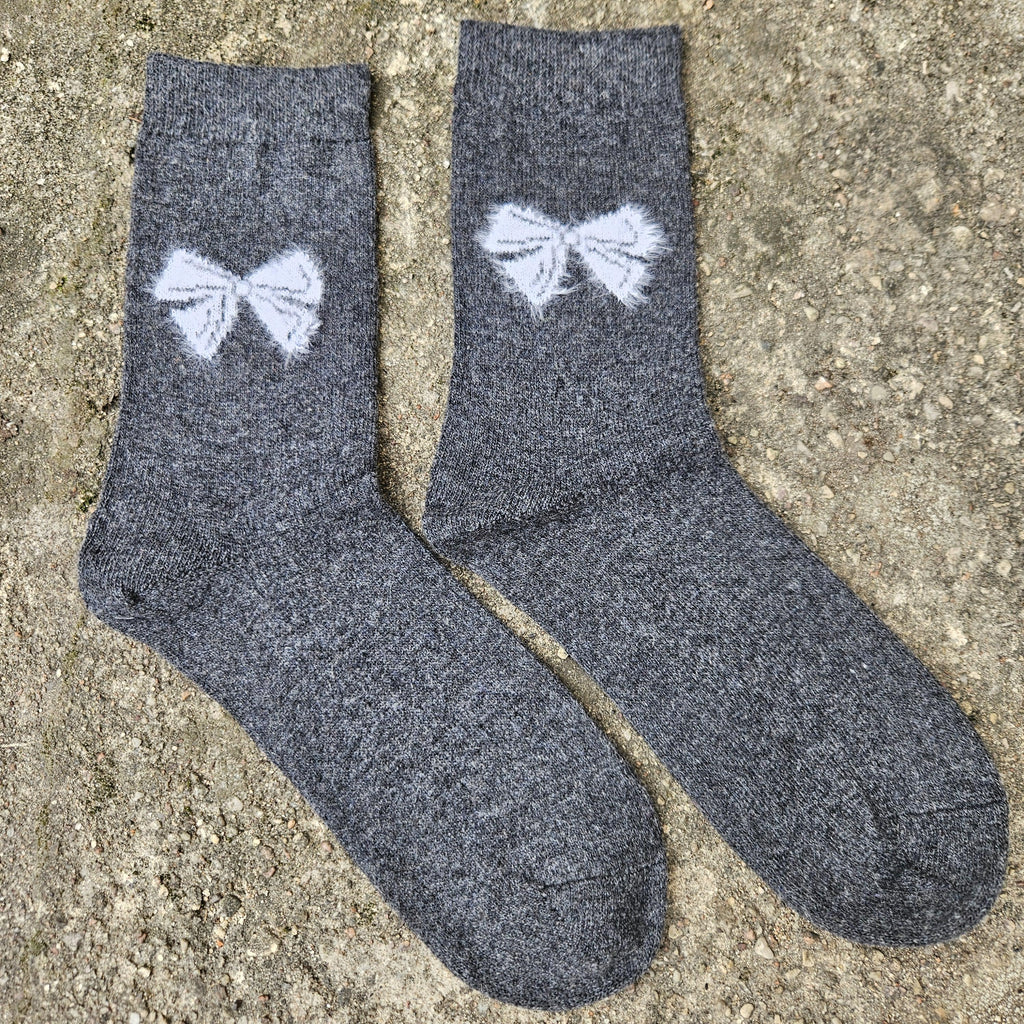 Thin Merino Wool Socks - Size EUR 35-38 39-42 Nordic warm socks for men or women Unisex Hiking Running everyday GRAY pink black navy red Bow
