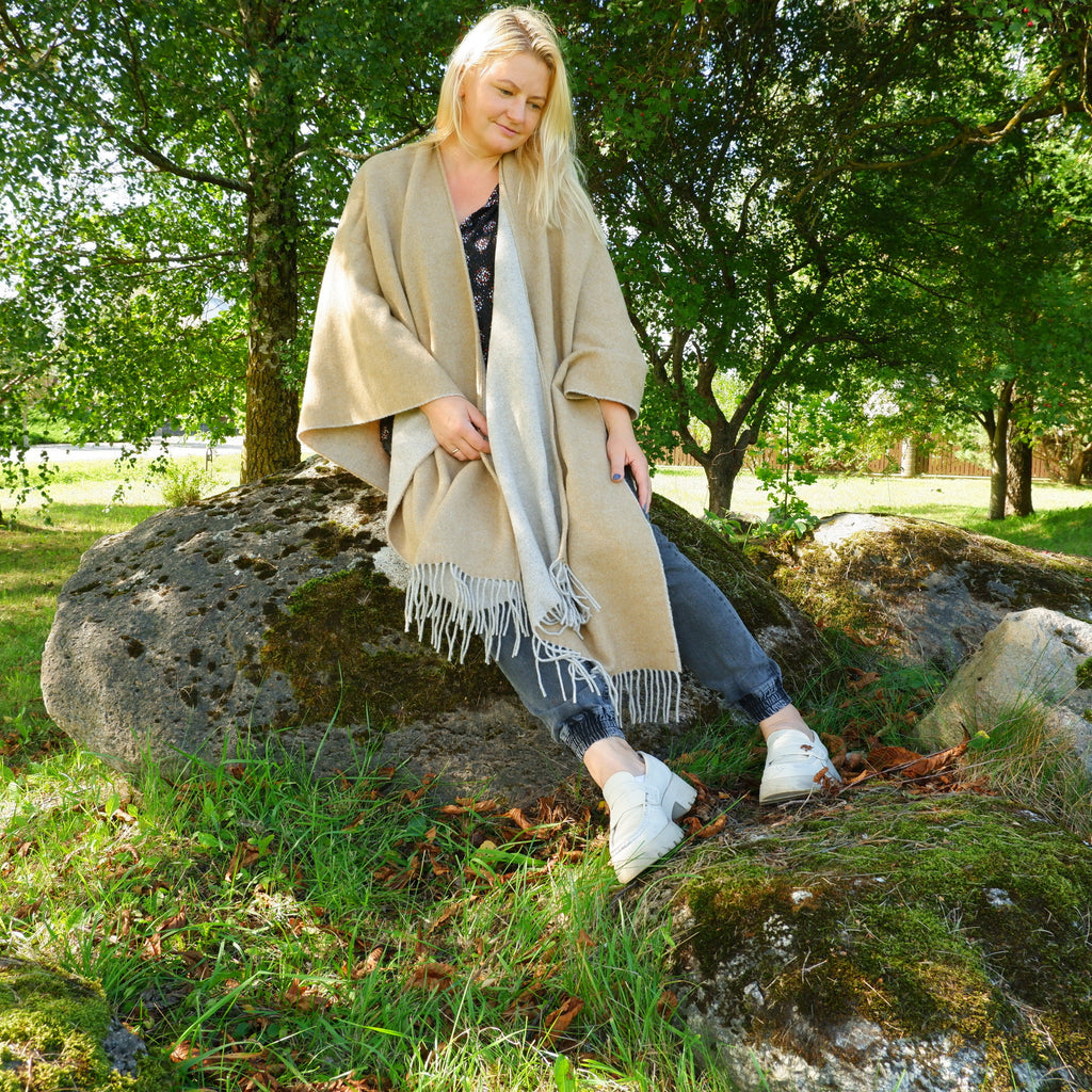 Merino Wool Poncho Umea – Reversible Wool Cape With Fringe Edge For Outdoor Comfort