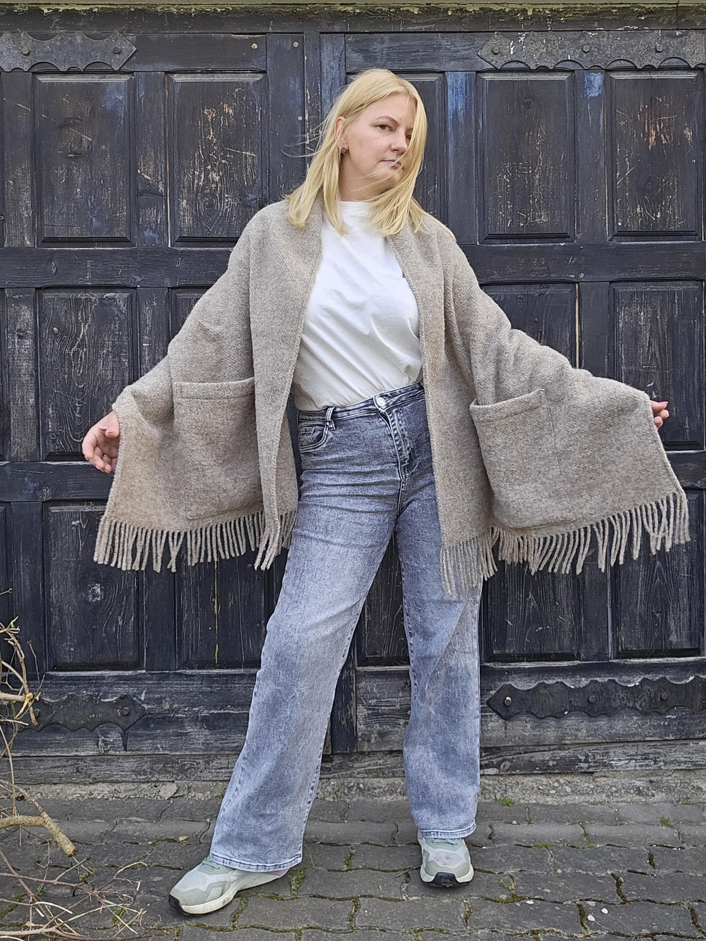 Wool Pocket Shawl – Classic Knitted Poncho Wrap With Pockets & Fringe Cape