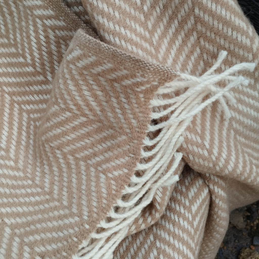 Extra fine quality lambswool blanket soft warm and cozy large brown large sofa throw plaid blanket MERINO WOOL 150x220cm/55x79 inch IN2NORD