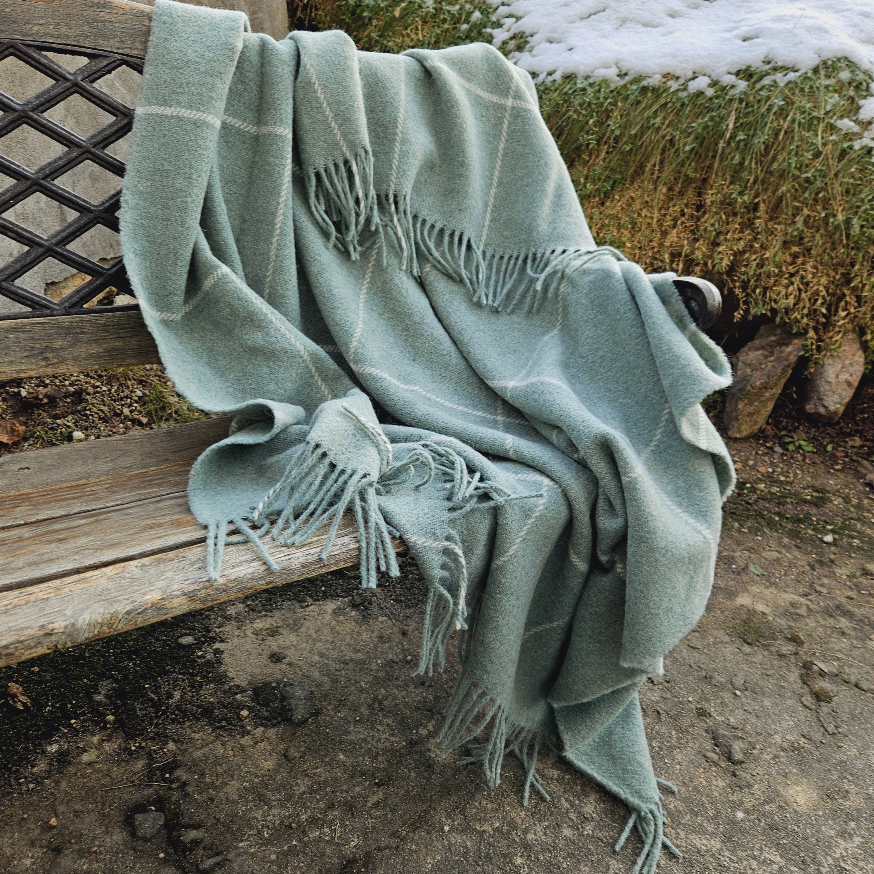 New Zealand Wool Blanket – Classic Plaid Sofa Throw | Warm, Breathable, Hypoallergenic