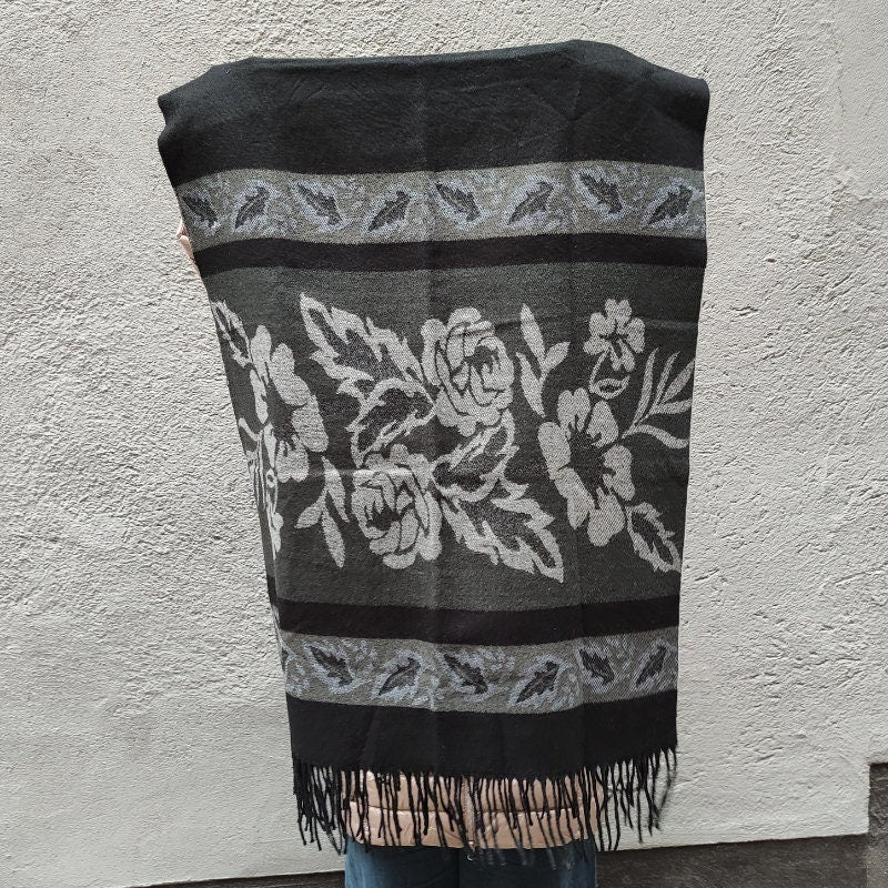 Lambswool Wrap Shawl, frindged fleece Shawl Ruana, Wool Wrap Ladies, Poncho Women, Oversized Scarf, Bridal Lambswool Shawl black gray floral