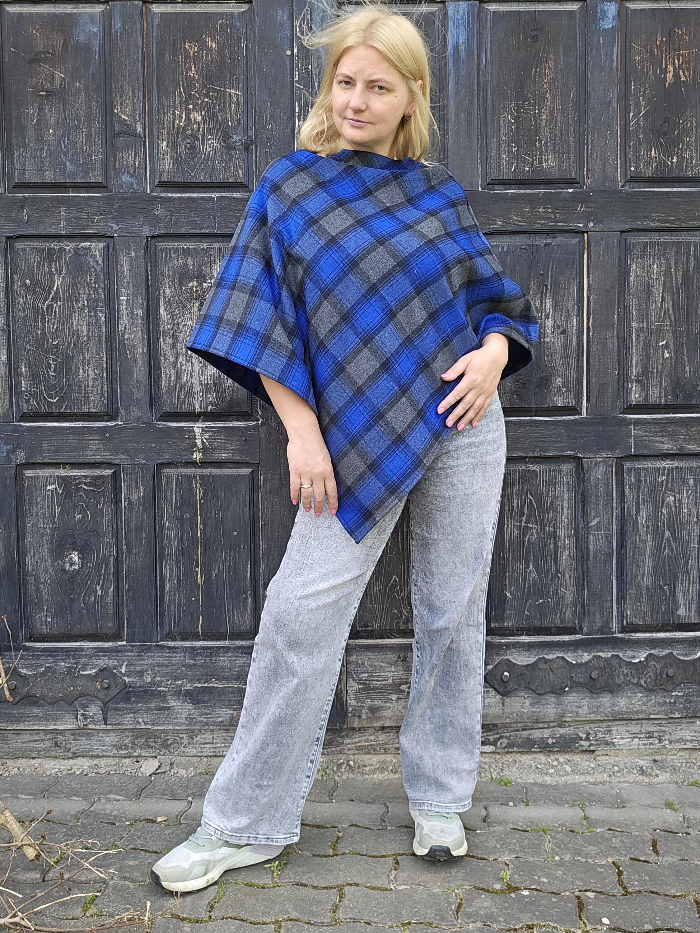 Wool Blanket Poncho Kiruna - Hooded Blue Tartan Ruana Cape | Comfortable Outdoor Wrap