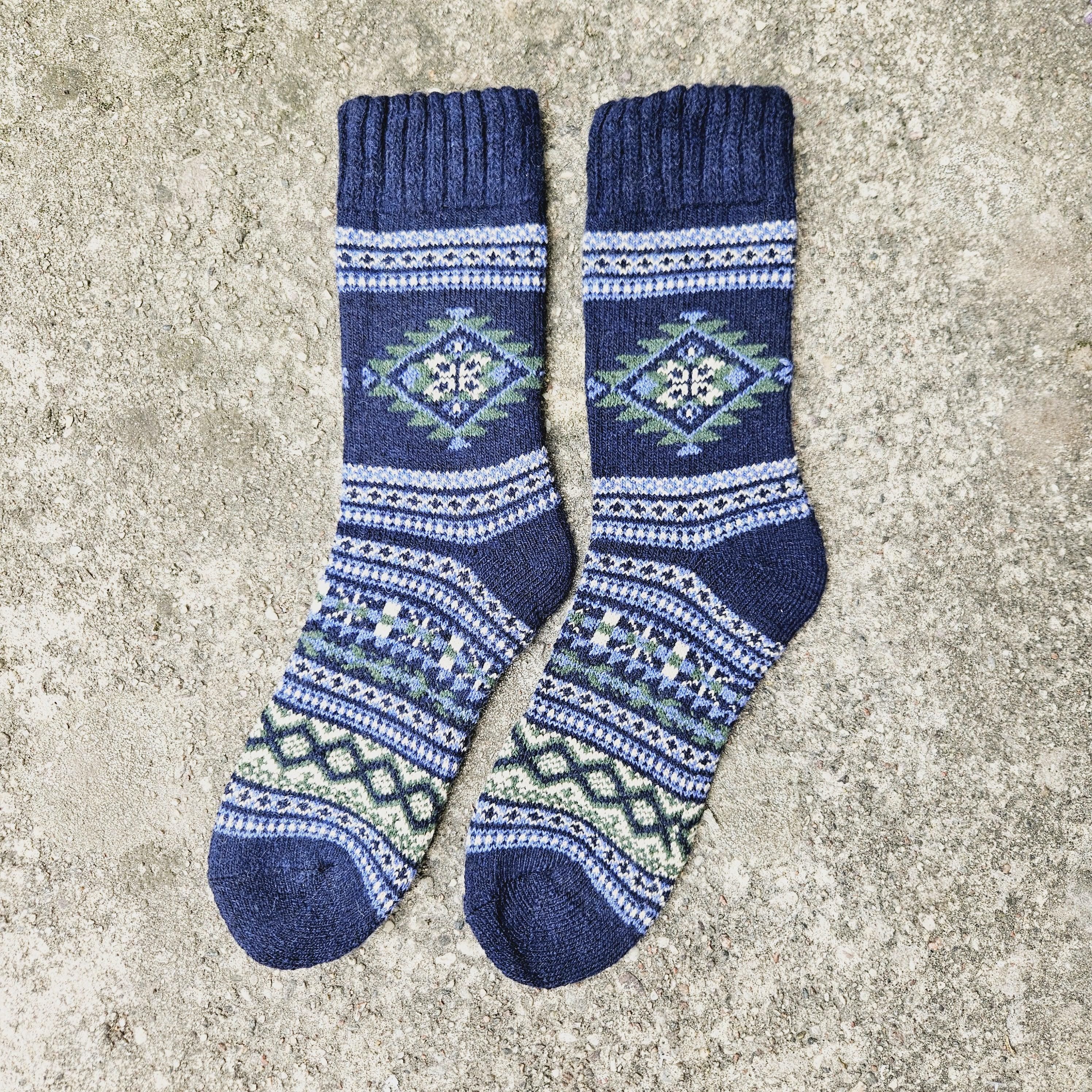 Alpaca Wool Socks | Thick Winter Socks for Men & Women – Soft, Odor Resistant Nordic Style