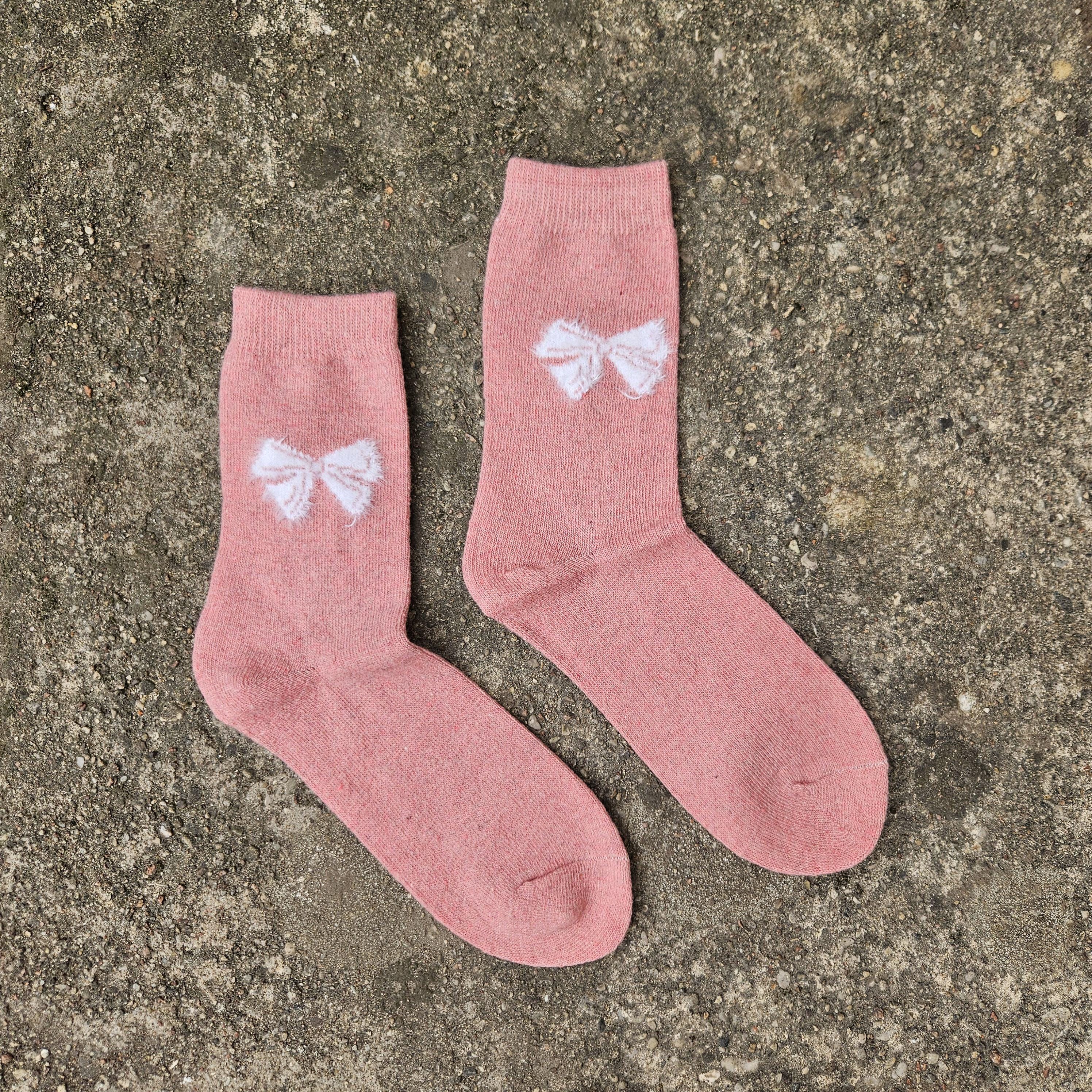 Thin Merino Wool Socks – Warm Hiking Socks For Men & Women | Nordic Style