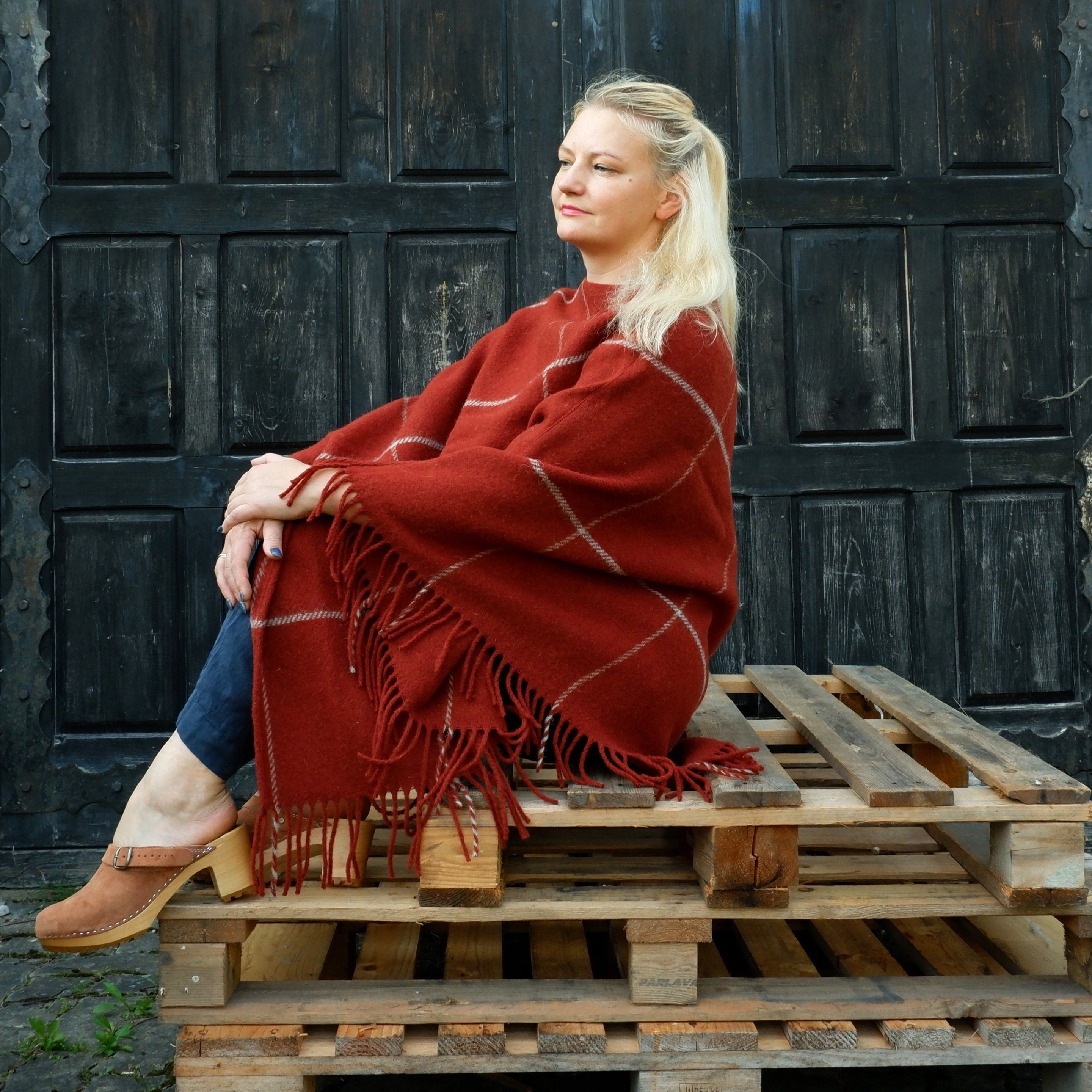 Red Wool Blanket Poncho Kiruna – Hooded Cape Ruana with Fringes, Comfortable Outdoor Cape