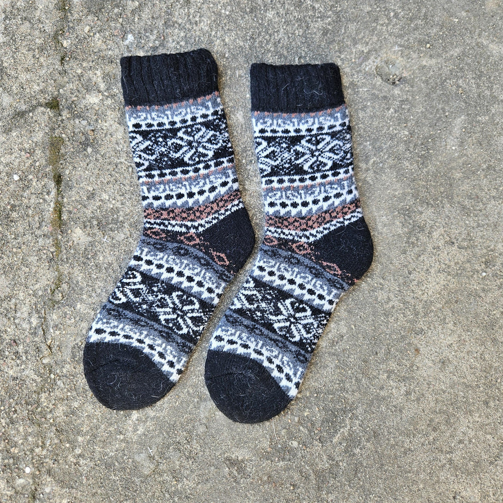 Alpaca Wool Socks – Warm Nordic Dalarna Style Ankle Socks for Men & Women