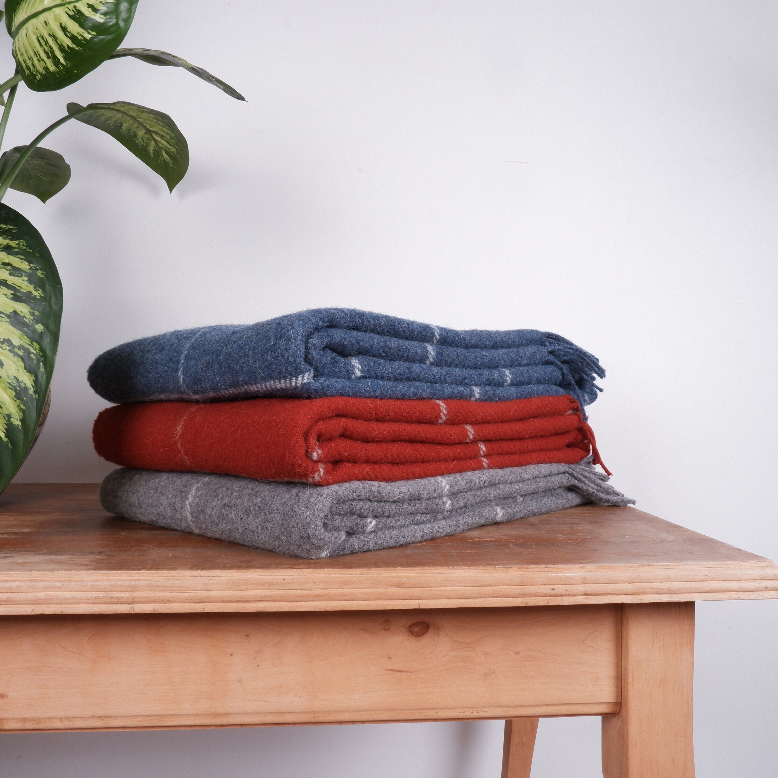 Burgundy Wool Blanket - Temperature Regulating Blanket | Soft Wool Throw Plaid