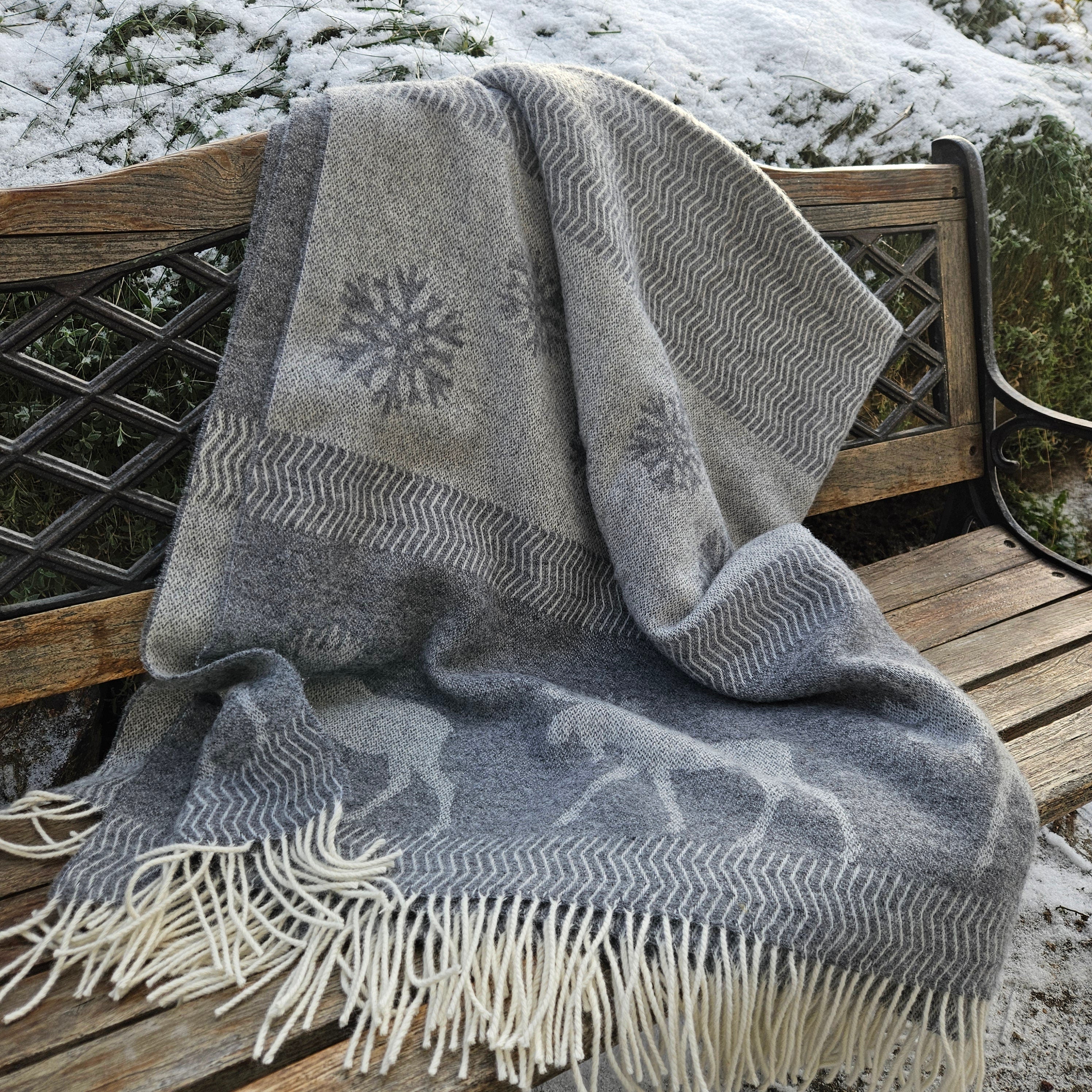 Wool Reindeer Blanket – Double Sided Warm Lambswool Plaid | Scandinavian Style Throw