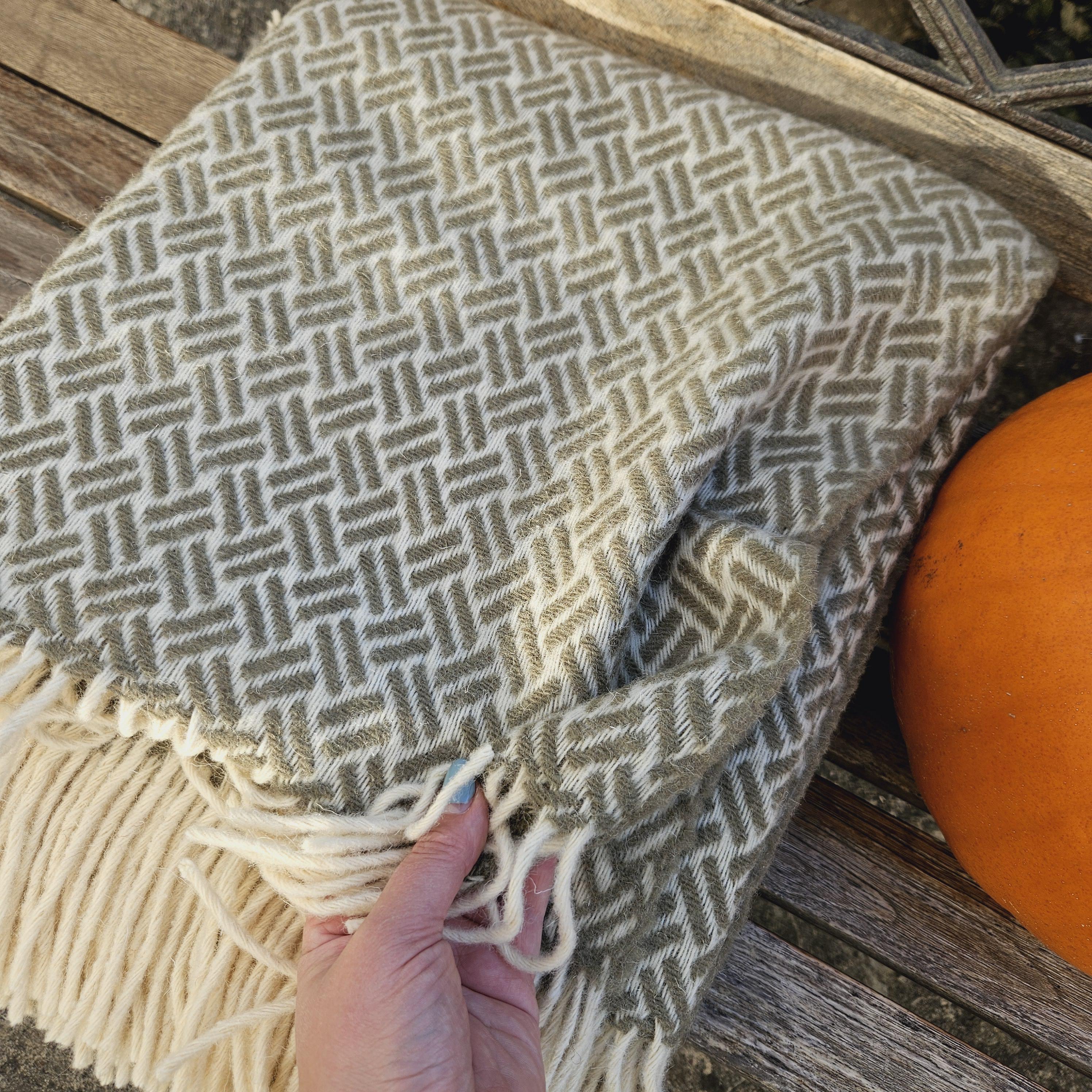 Wool Blanket – Natural Throw Plaid With Fringe Edge | Warm Wool Blanket For Cozy Home