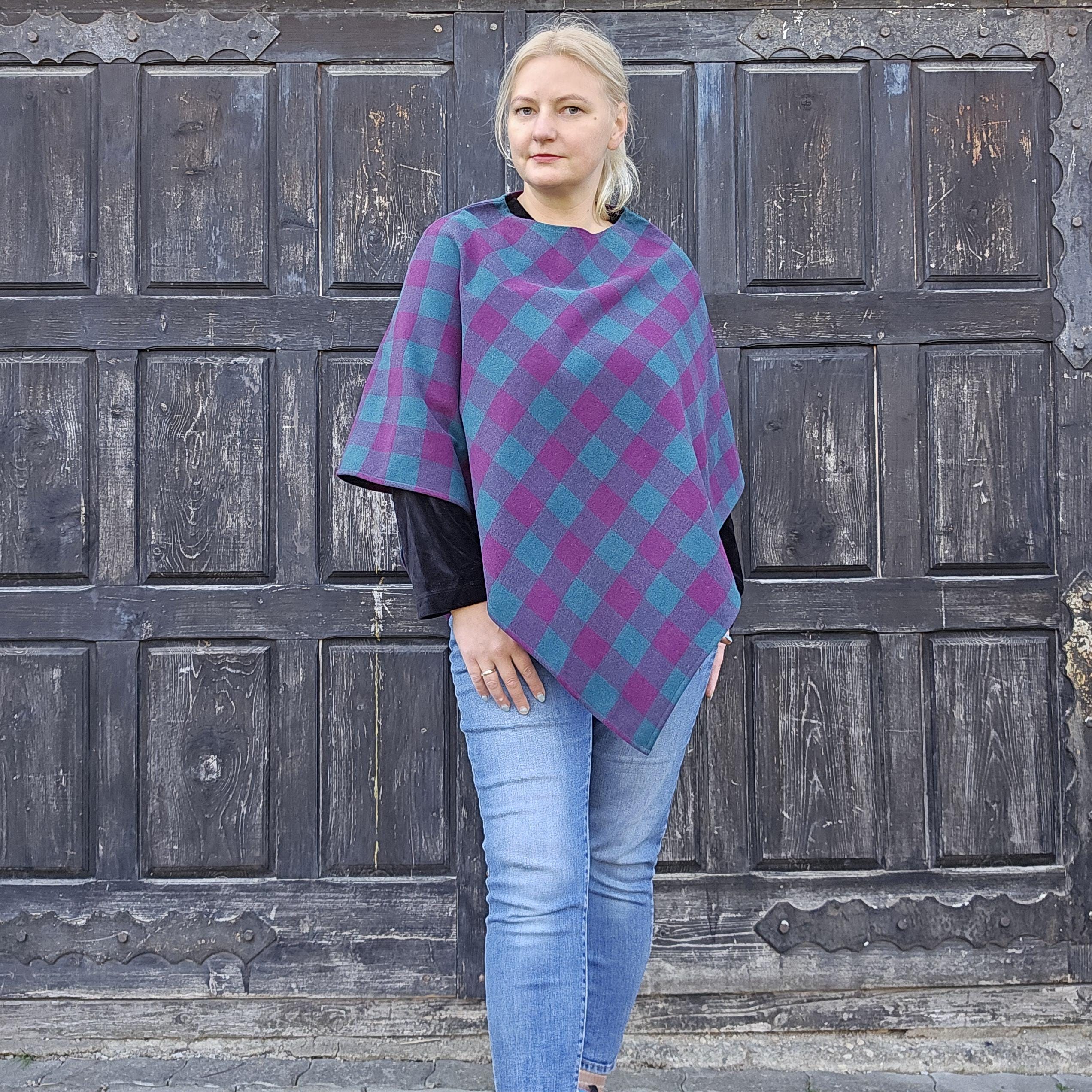 Wool Blanket Poncho Kiruna - Purple Checked Hooded Cape | Comfortable Soft Warm Ruana