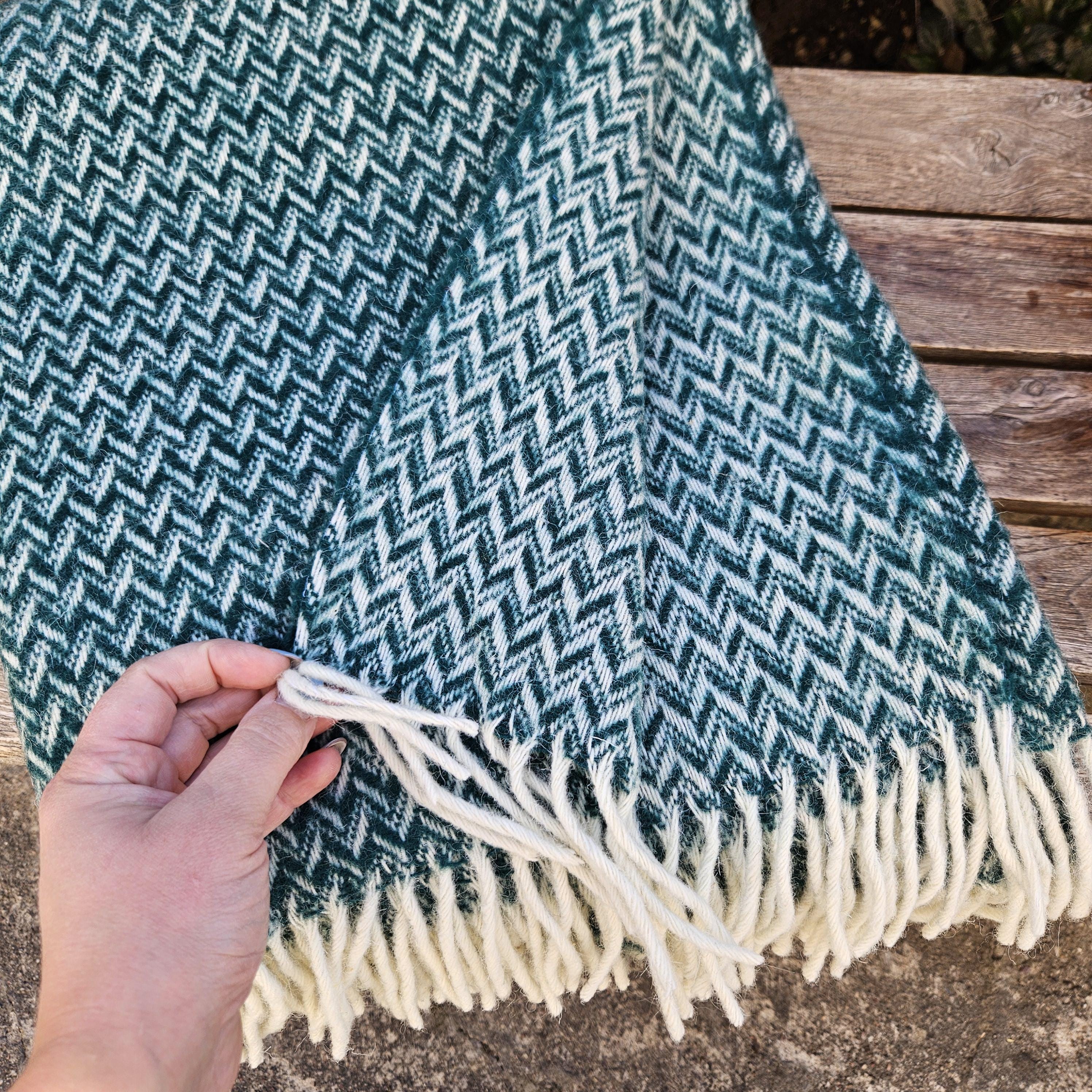 Wool Blanket – Natural Wool Throw | Warm Winter Blanket | Hypoallergenic & Breathable