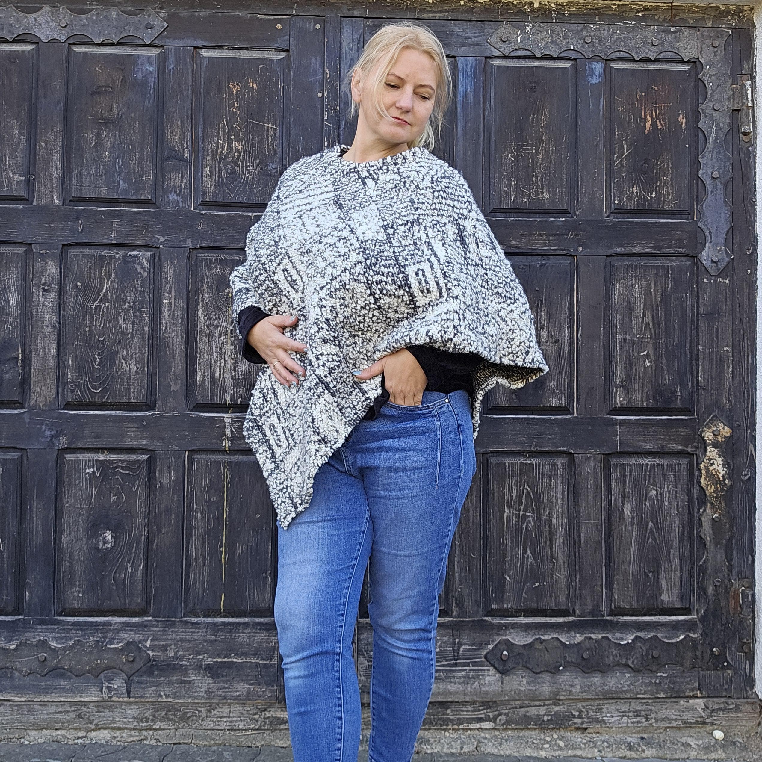 Wool Blanket Poncho Kiruna – Hooded Lambswool Cape, Soft Warm Winter Wrap