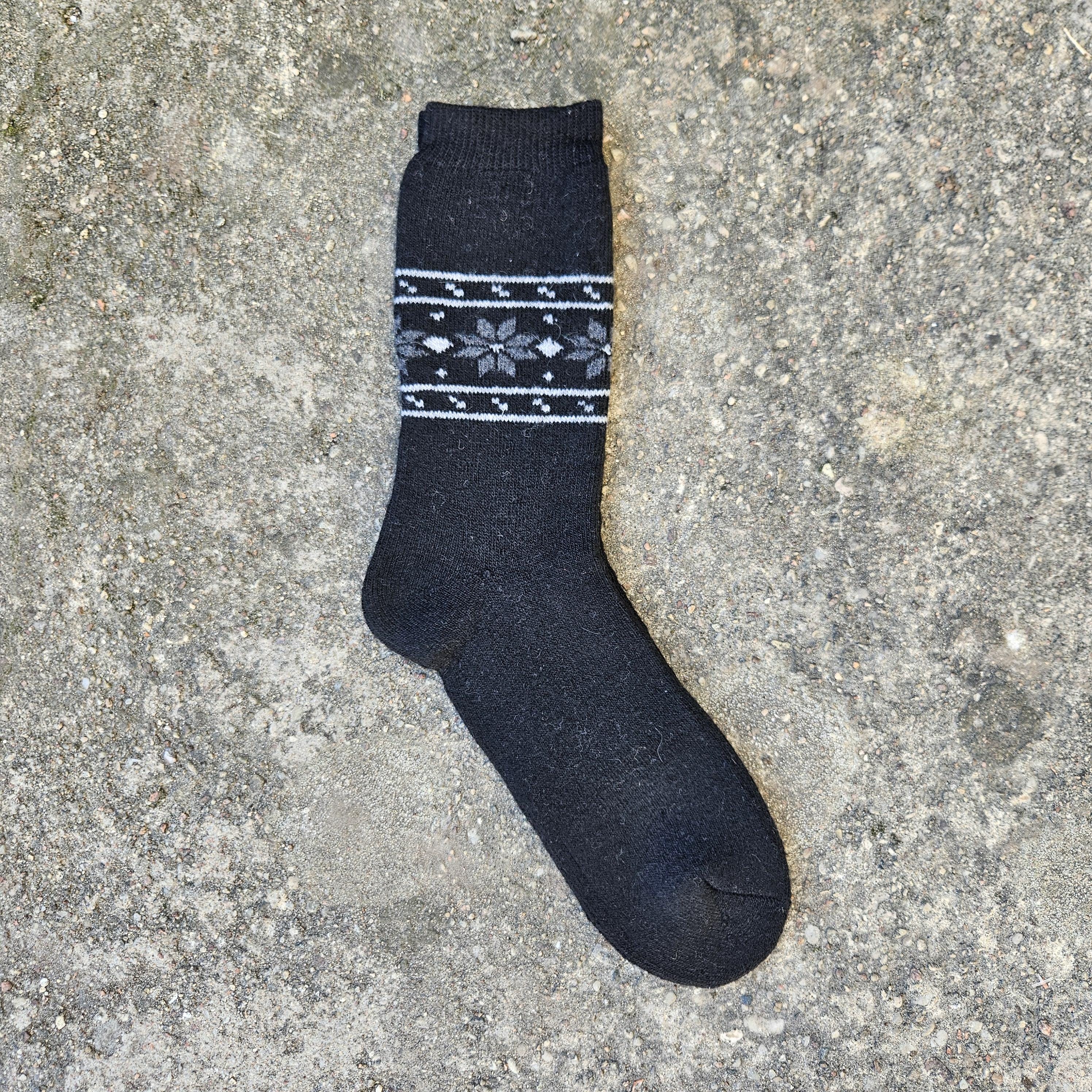 thicker MERINO WOOL Socks - black Snowflake - Size EUR 39-42 43-46 Nordic warm socks for men or women Unisex Hiking Running everyday