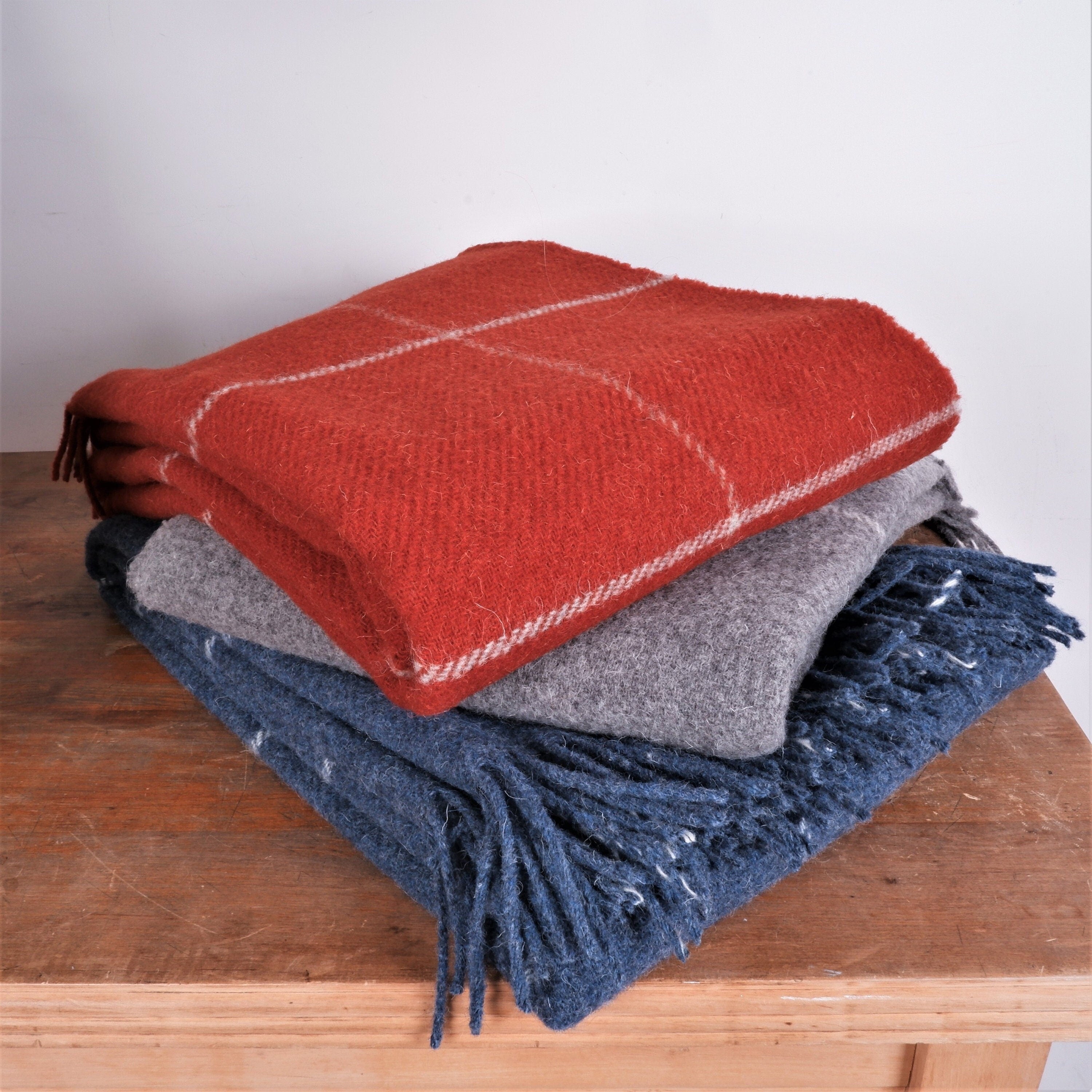 Burgundy Wool Blanket - Temperature Regulating Blanket | Soft Wool Throw Plaid