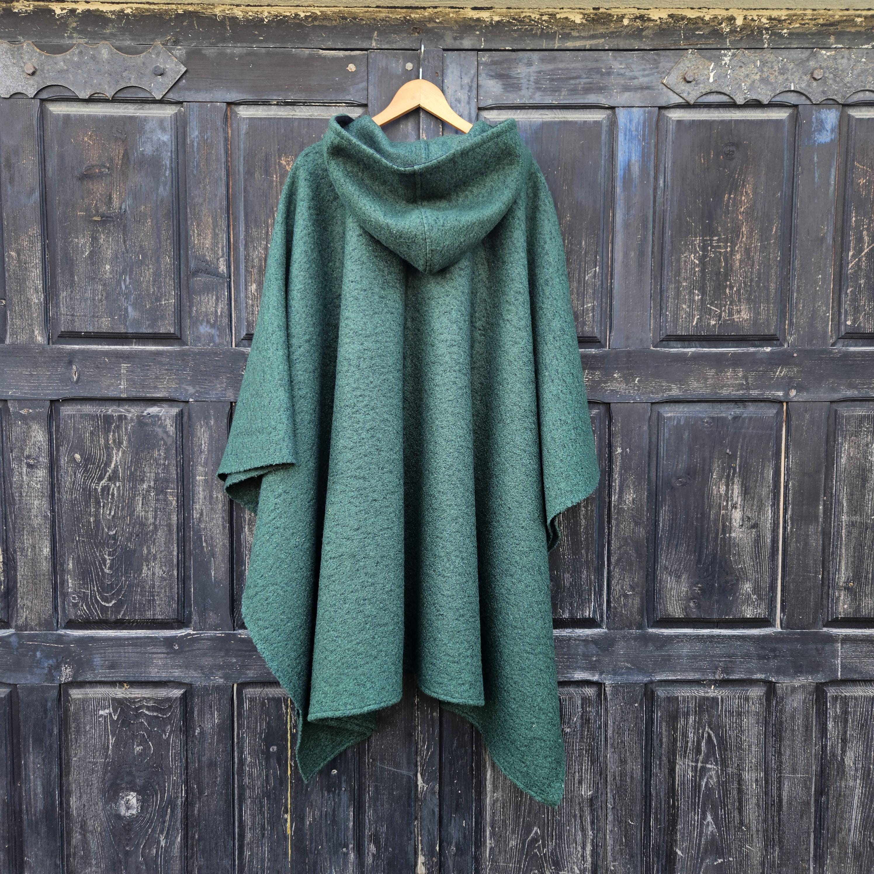 Wool Poncho Oland - Unisex Ruana Cape Green Wool Blanket With Hood | Comfortable Outdoor Cloak
