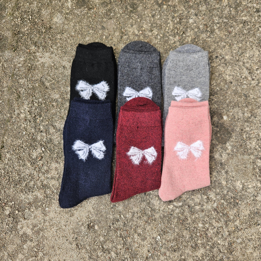 Thin Merino Wool Socks - Size EUR 35-38 39-42 Nordic warm socks for men or women Unisex Hiking Running everyday GRAY pink black navy red Bow