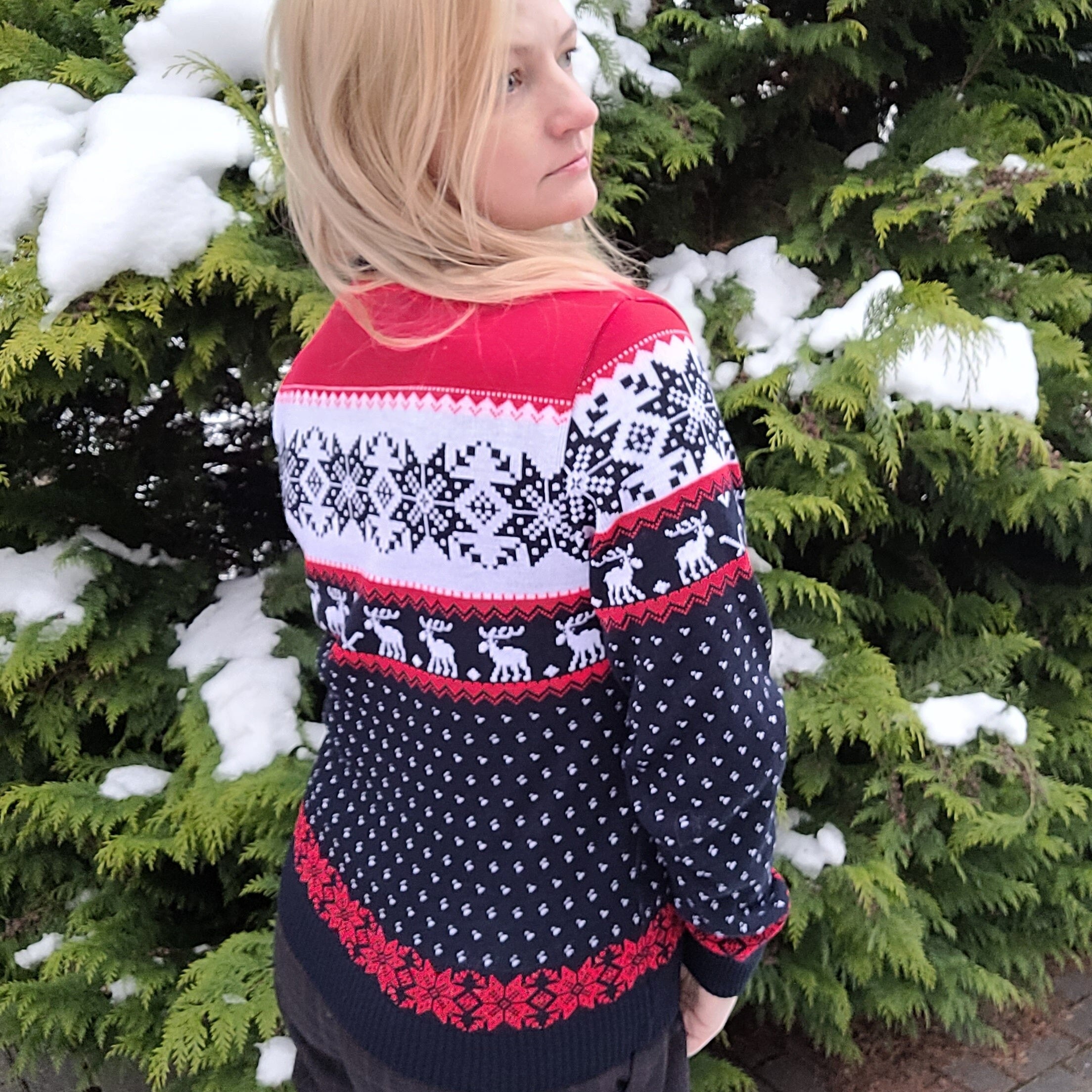 Wool Christmas Jumper - Knitted Snowflake Reindeer Scandinavian Sweater - Warm Winter Knitwear Pullover