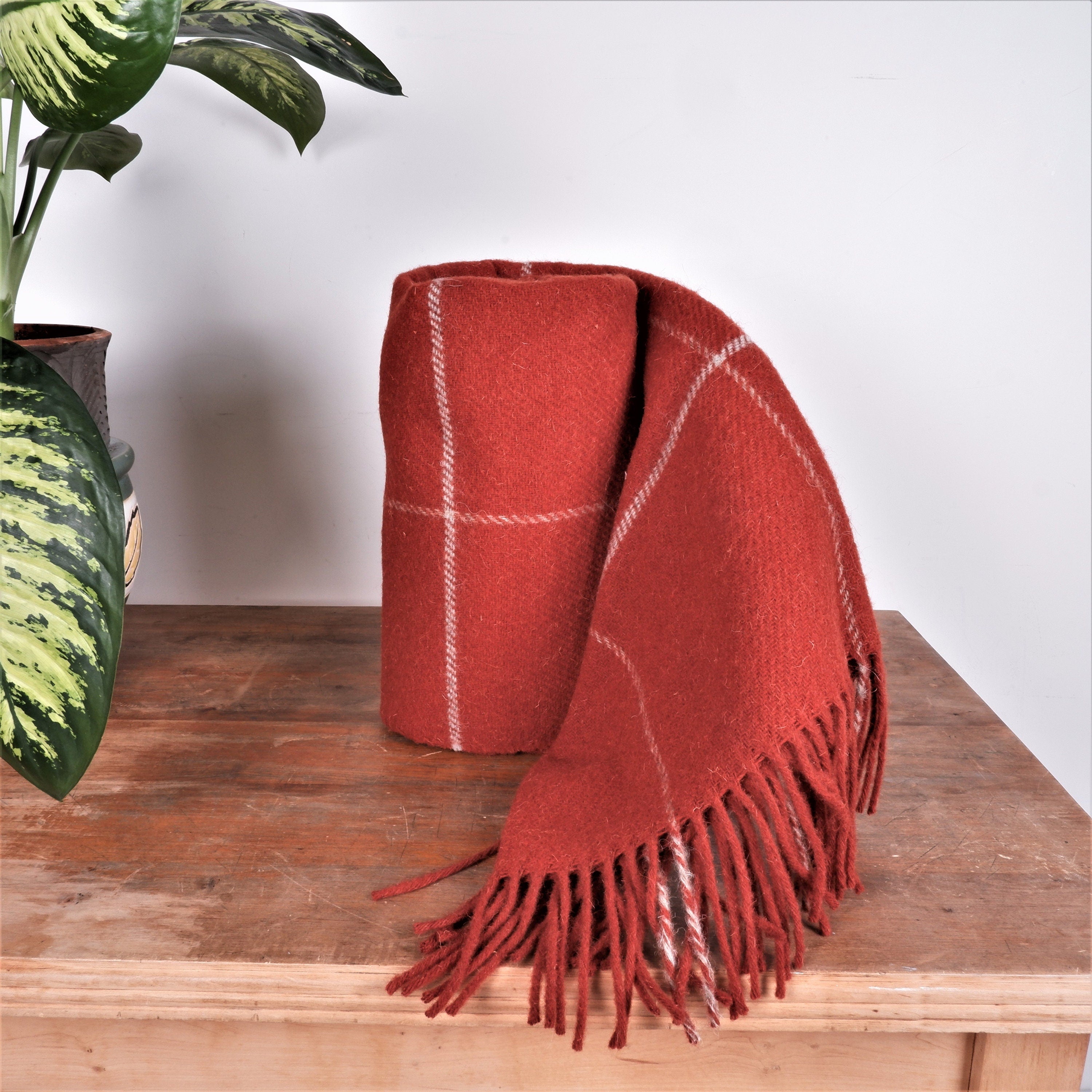 New Zealand Wool Blanket – Classic Plaid Sofa Throw | Warm, Breathable, Hypoallergenic