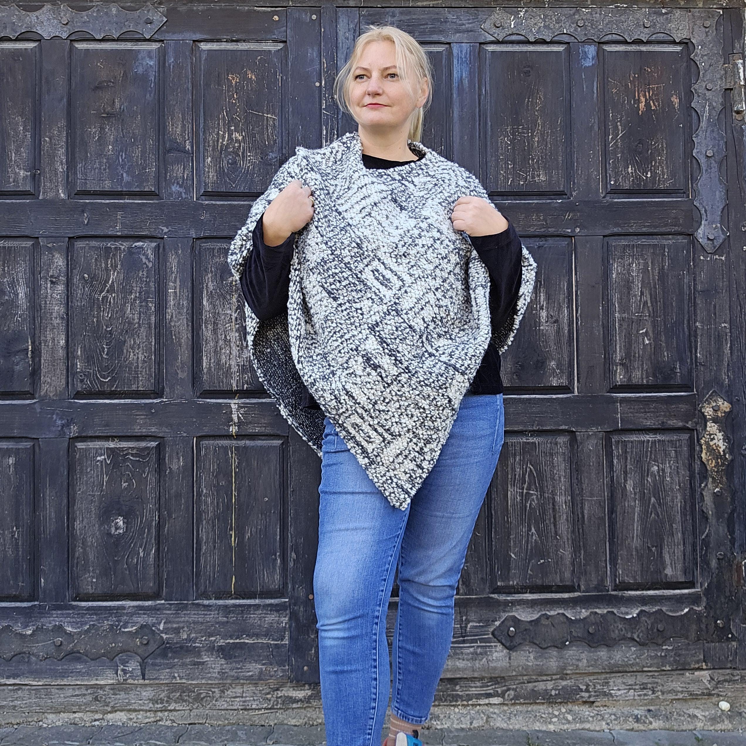 Wool Blanket Poncho – Hooded Wool Cape | Comfortable Outdoor Cape, Unisex