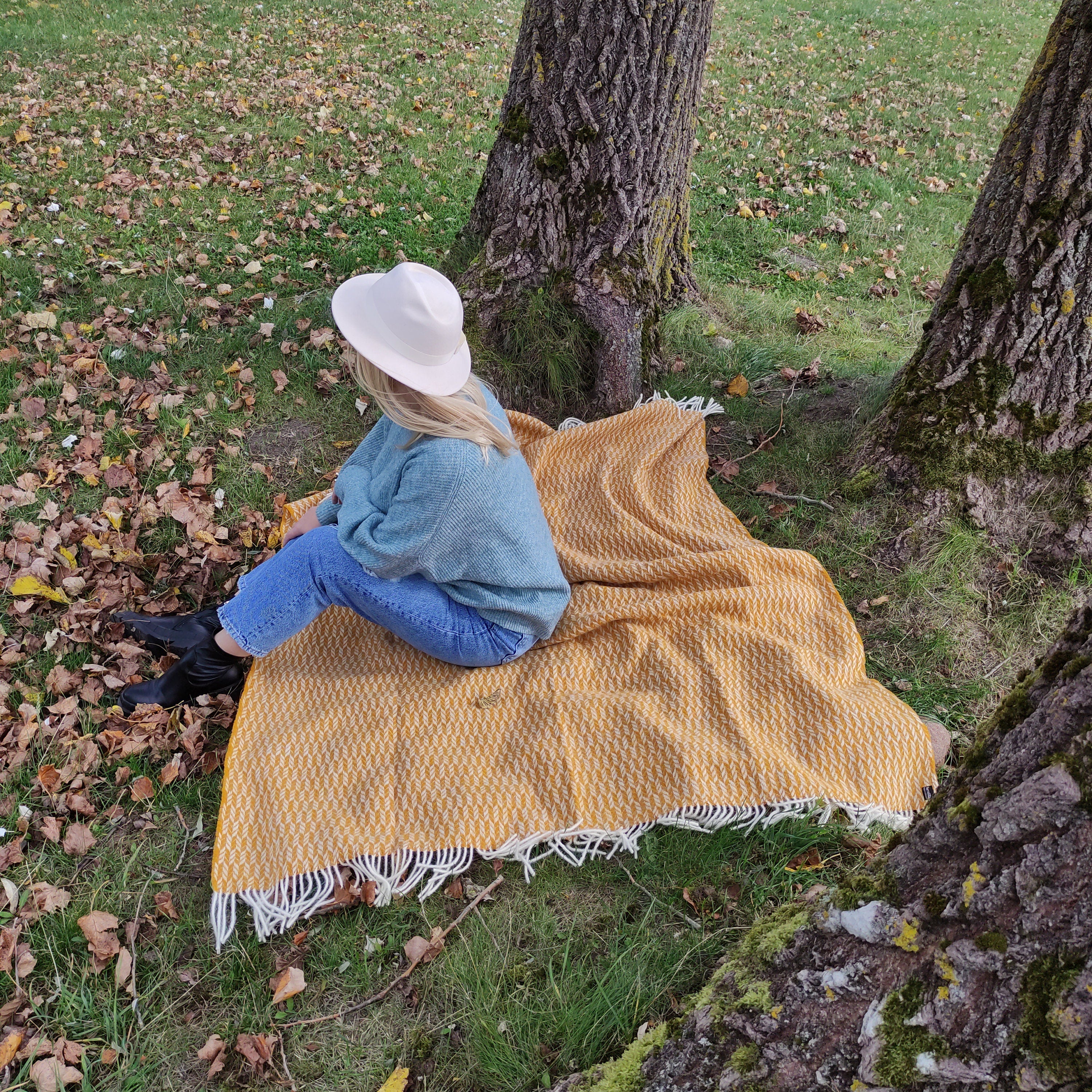 Wool Blanket Cozy Sofa Throw – Natural New Zealand Wool Plaid With Fringe Edge