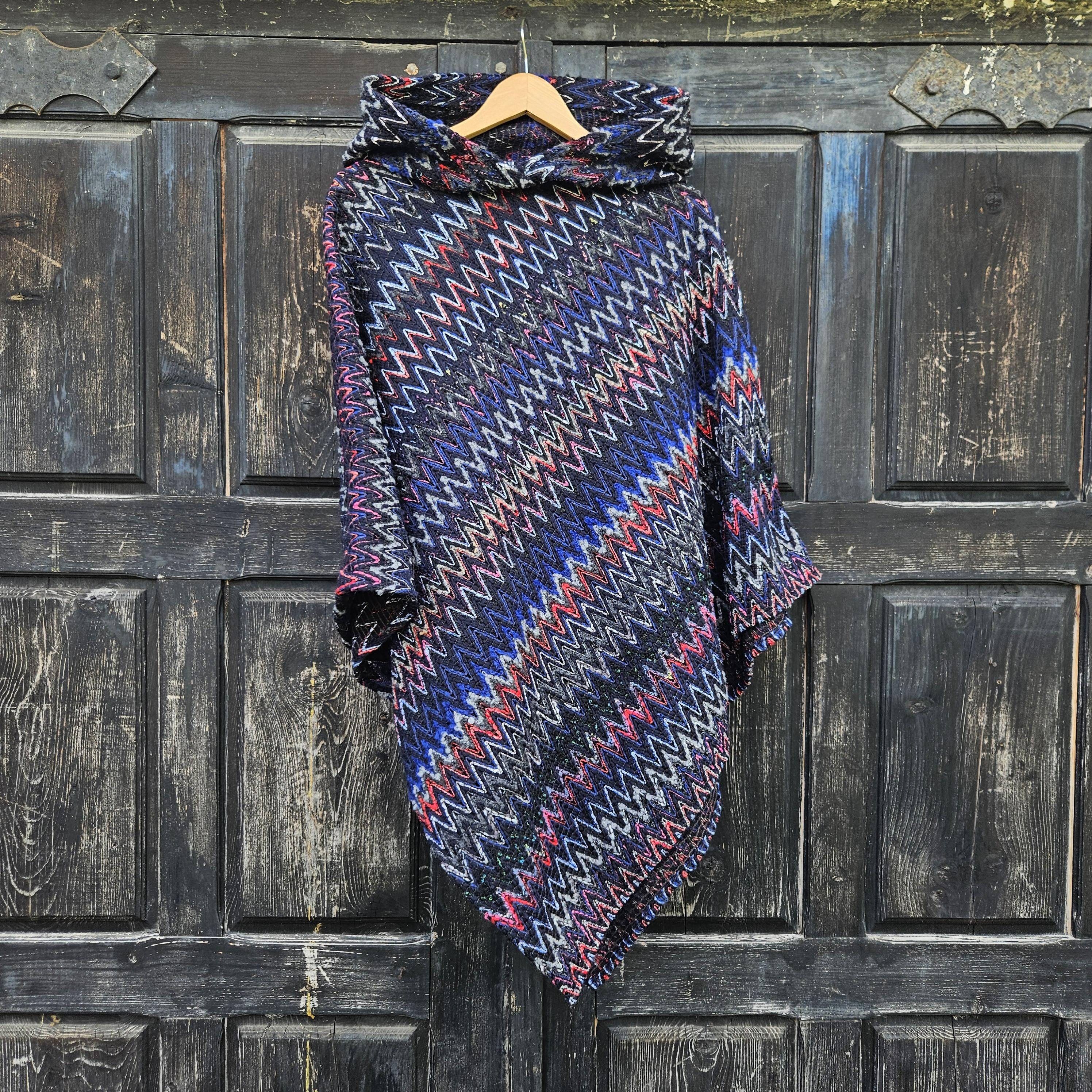 Wool Blanket Poncho Kiruna - Hooded Navy Blue Ruana with Bold Zigzag Pattern for Outdoor