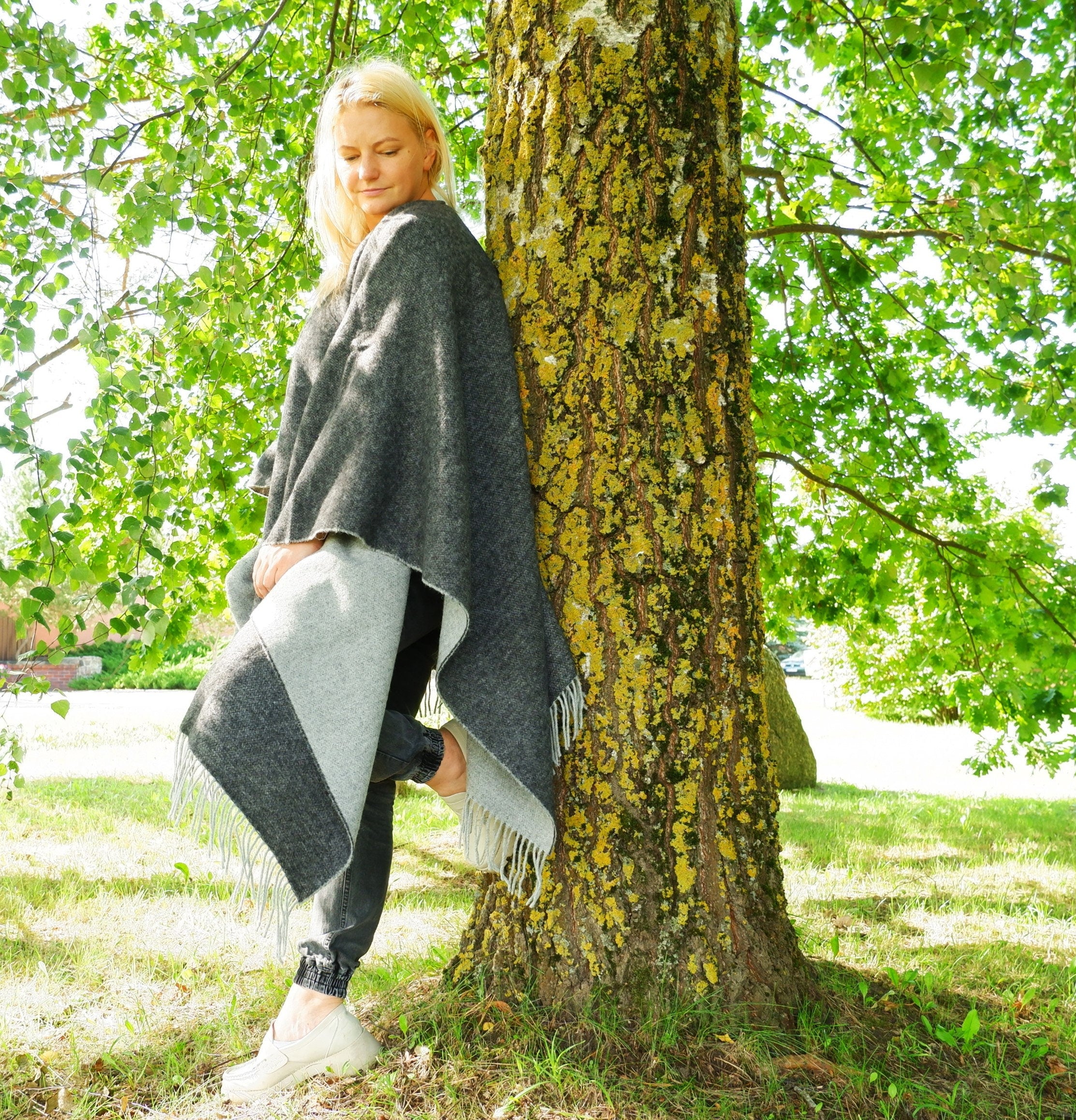 Merino Wool Poncho Umea – Reversible Wool Cape Wrap, Soft Warm Outdoor Shawl