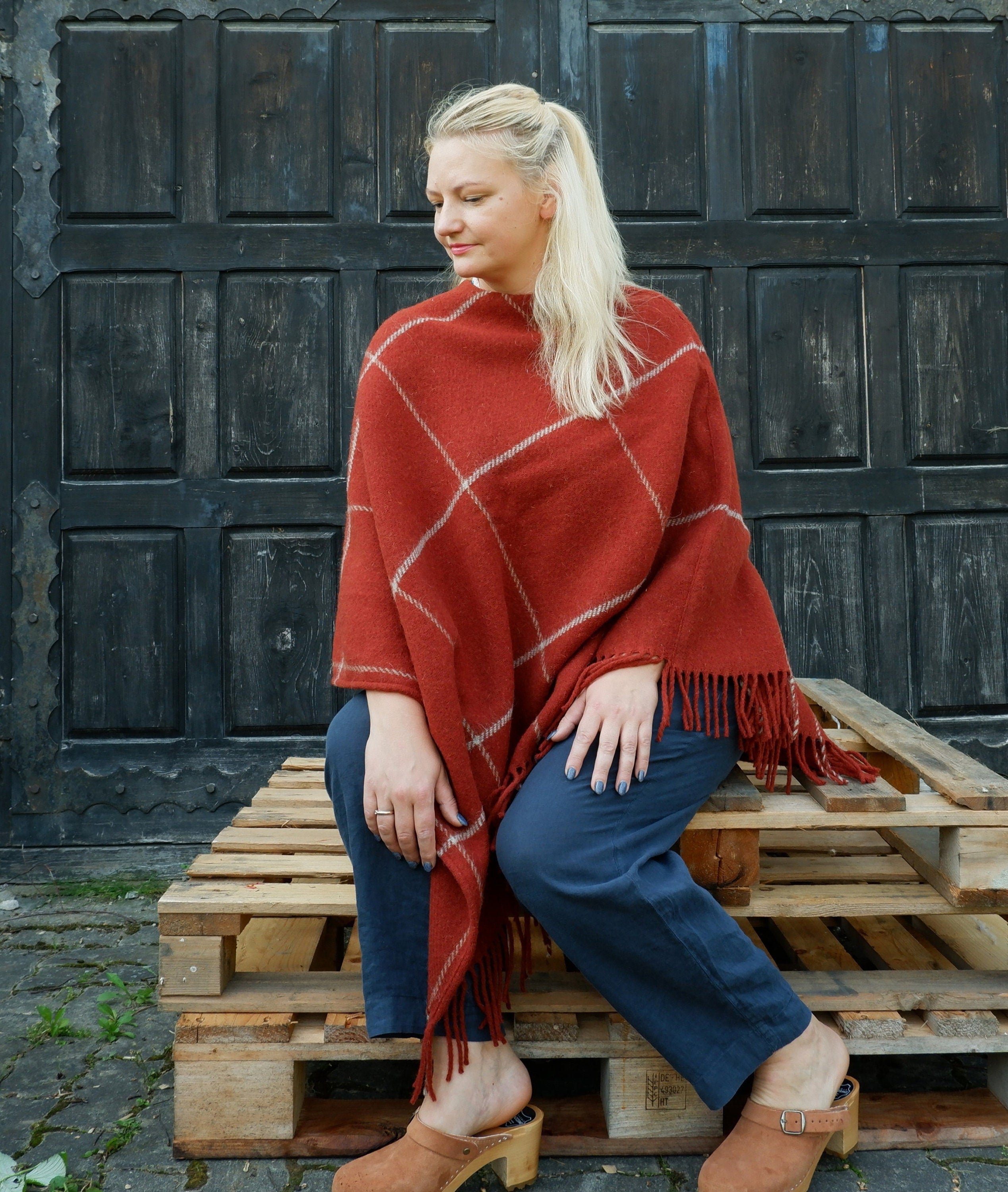 Red Wool Blanket Poncho Kiruna – Hooded Cape Ruana with Fringes, Comfortable Outdoor Cape